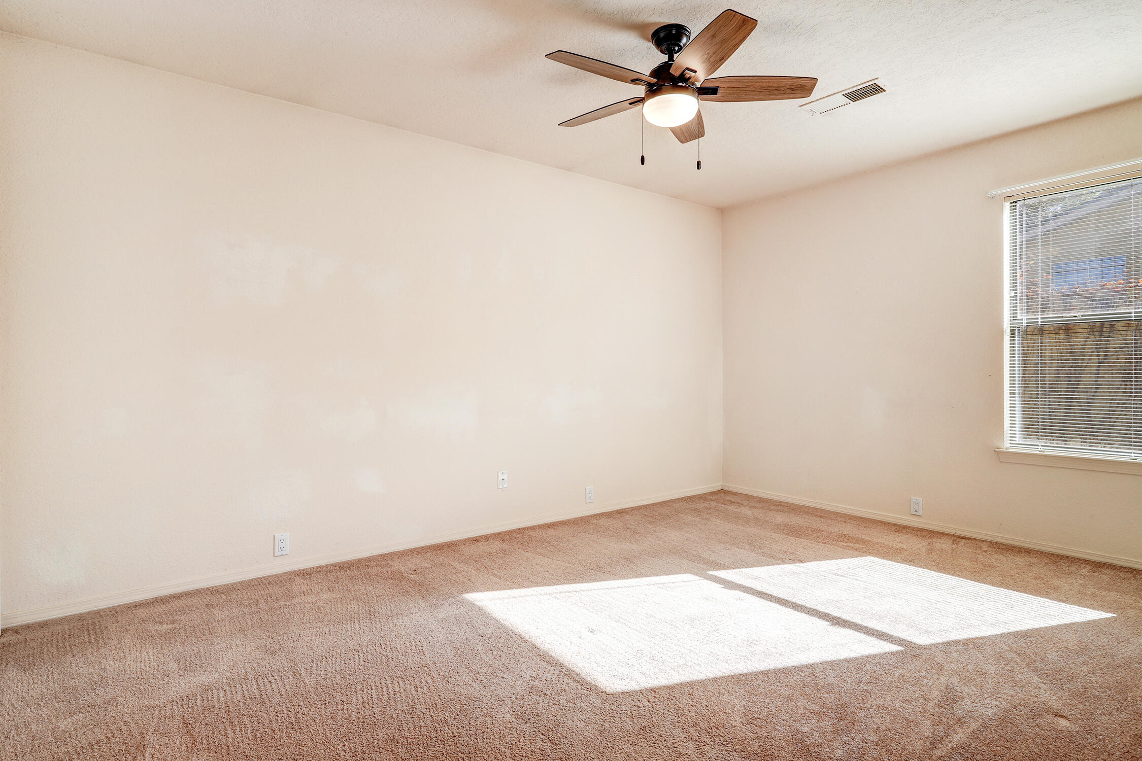 11000 Griffith Park Drive NE