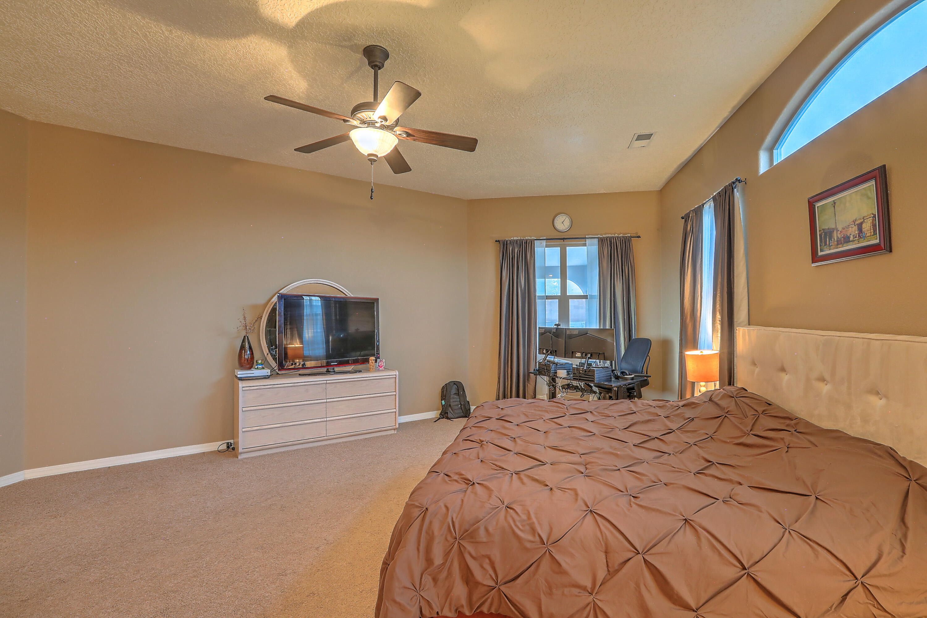 4129 Cholla Drive NE