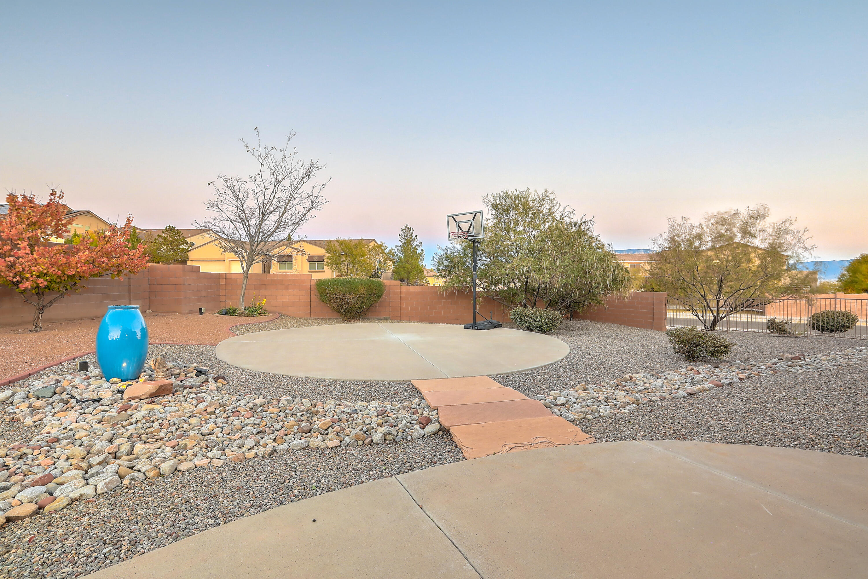 4129 Cholla Drive NE