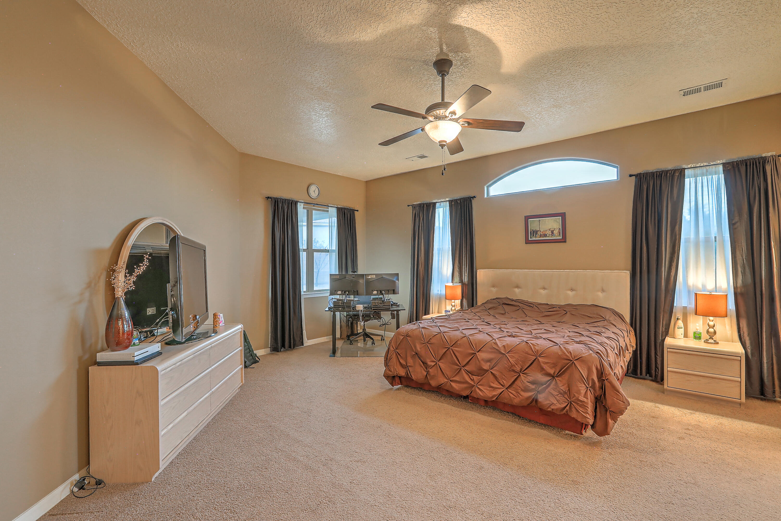 4129 Cholla Drive NE