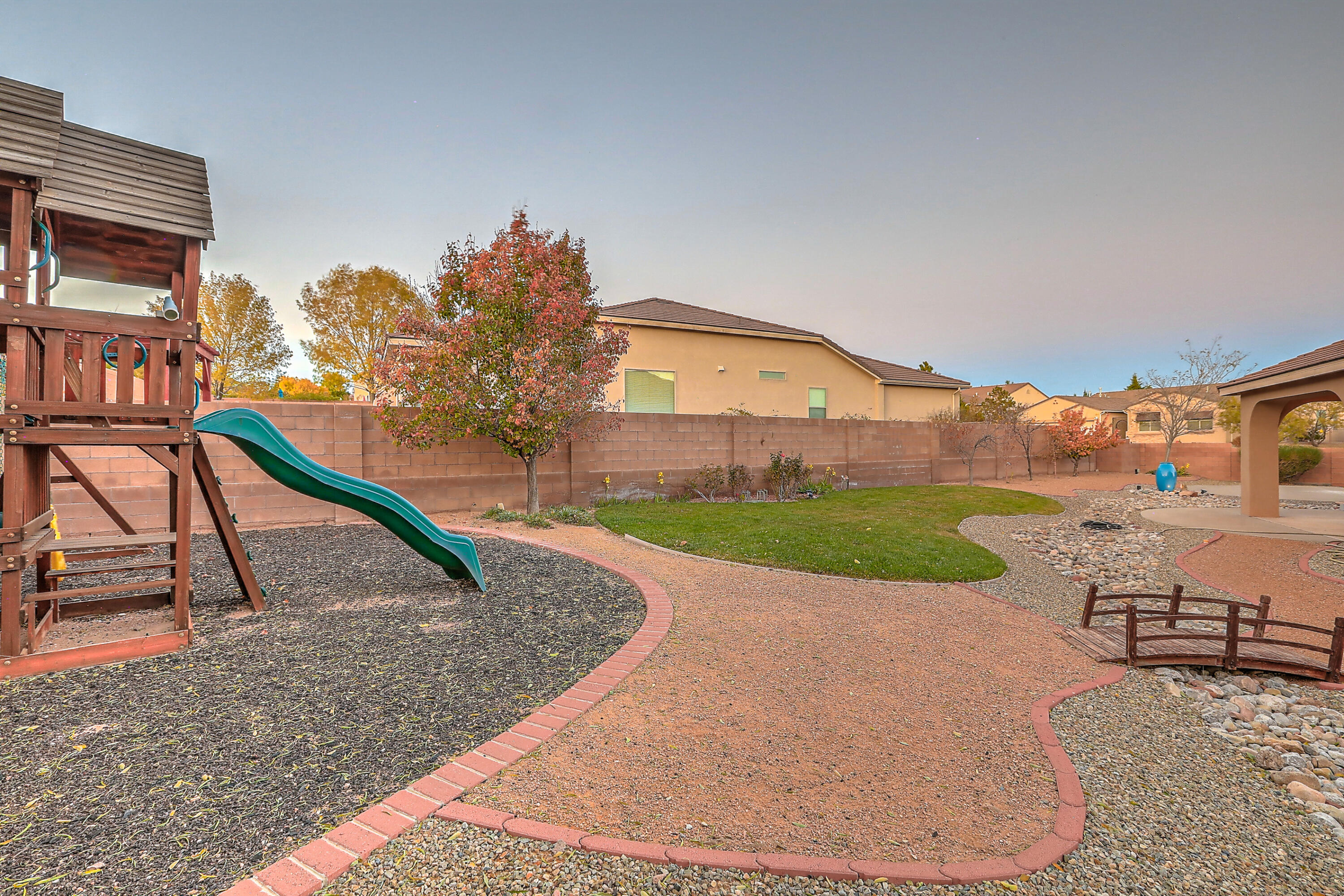 4129 Cholla Drive NE