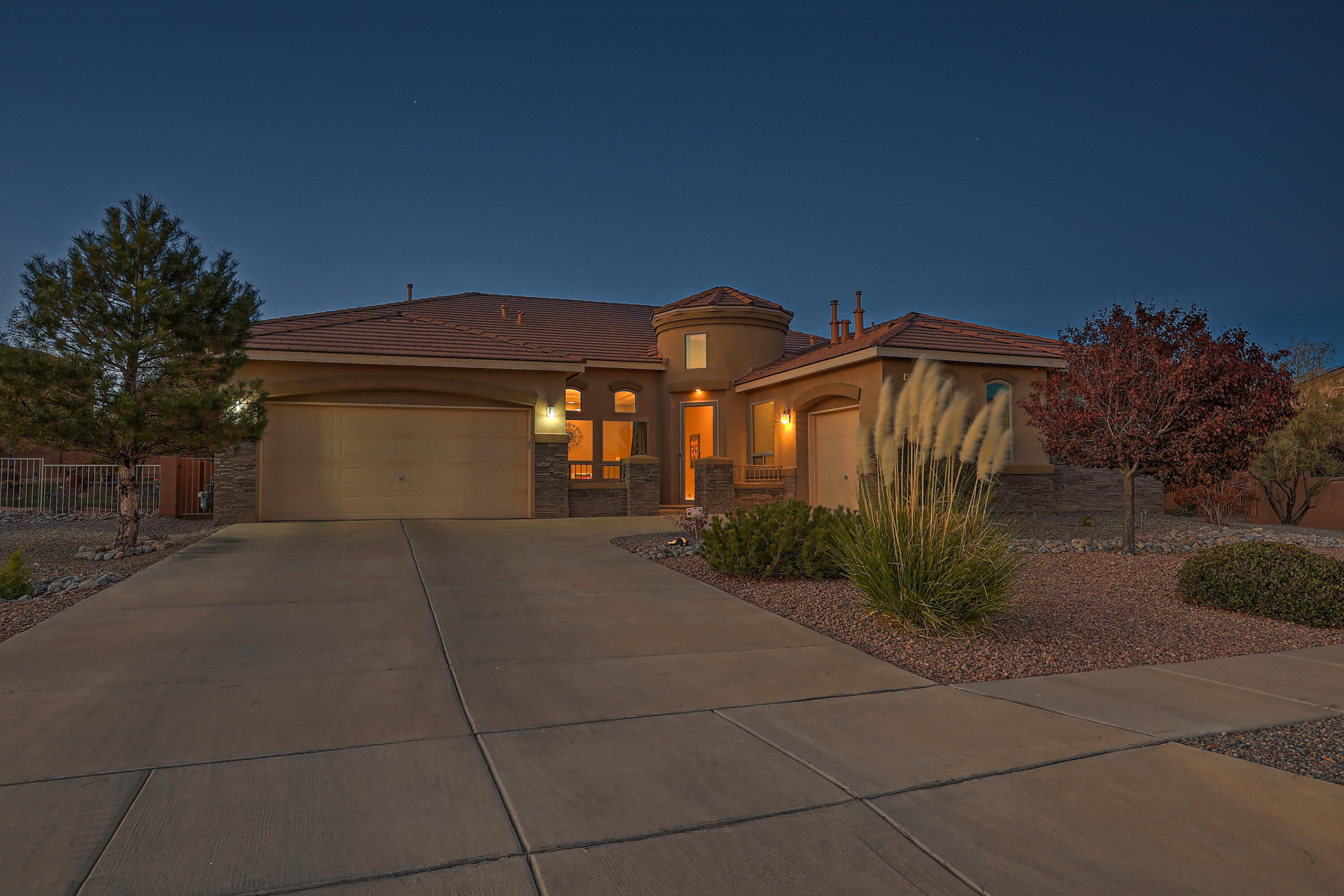 4129 Cholla Drive NE
