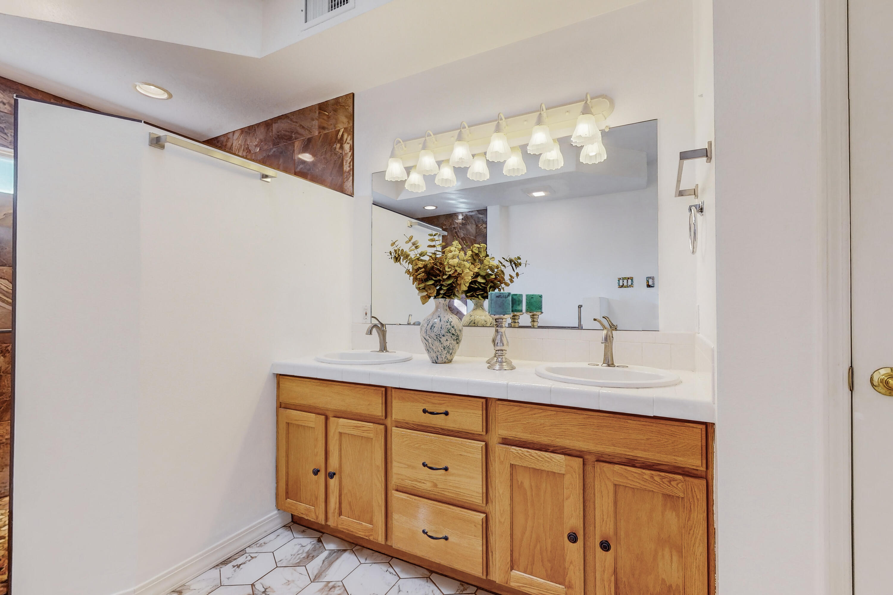 2312 Flagstone Road NE