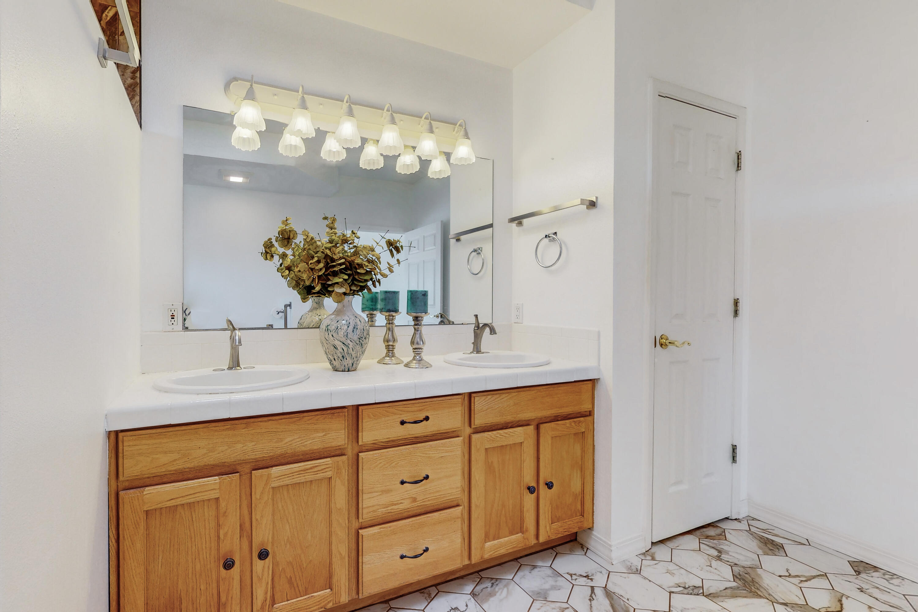 2312 Flagstone Road NE