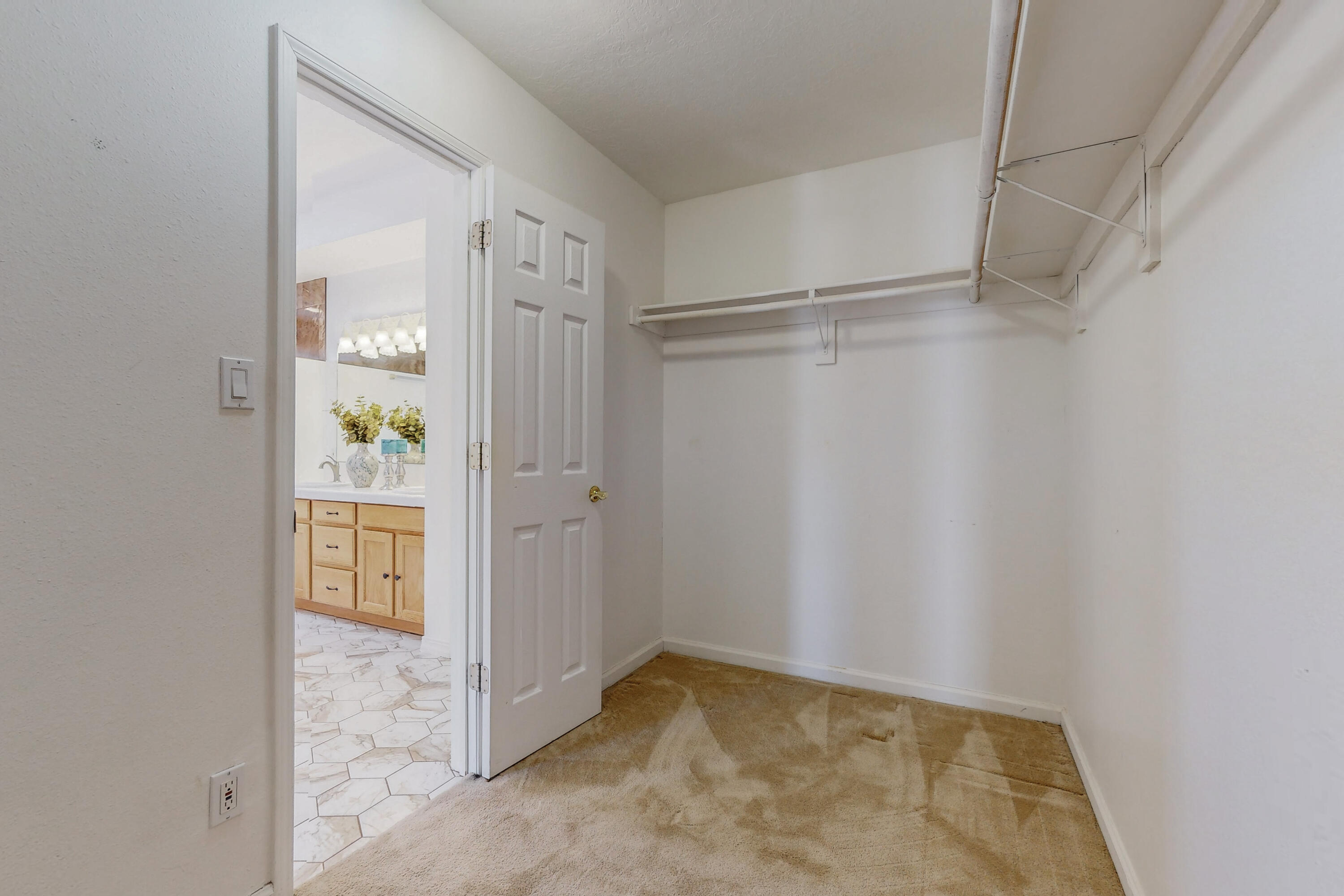 2312 Flagstone Road NE