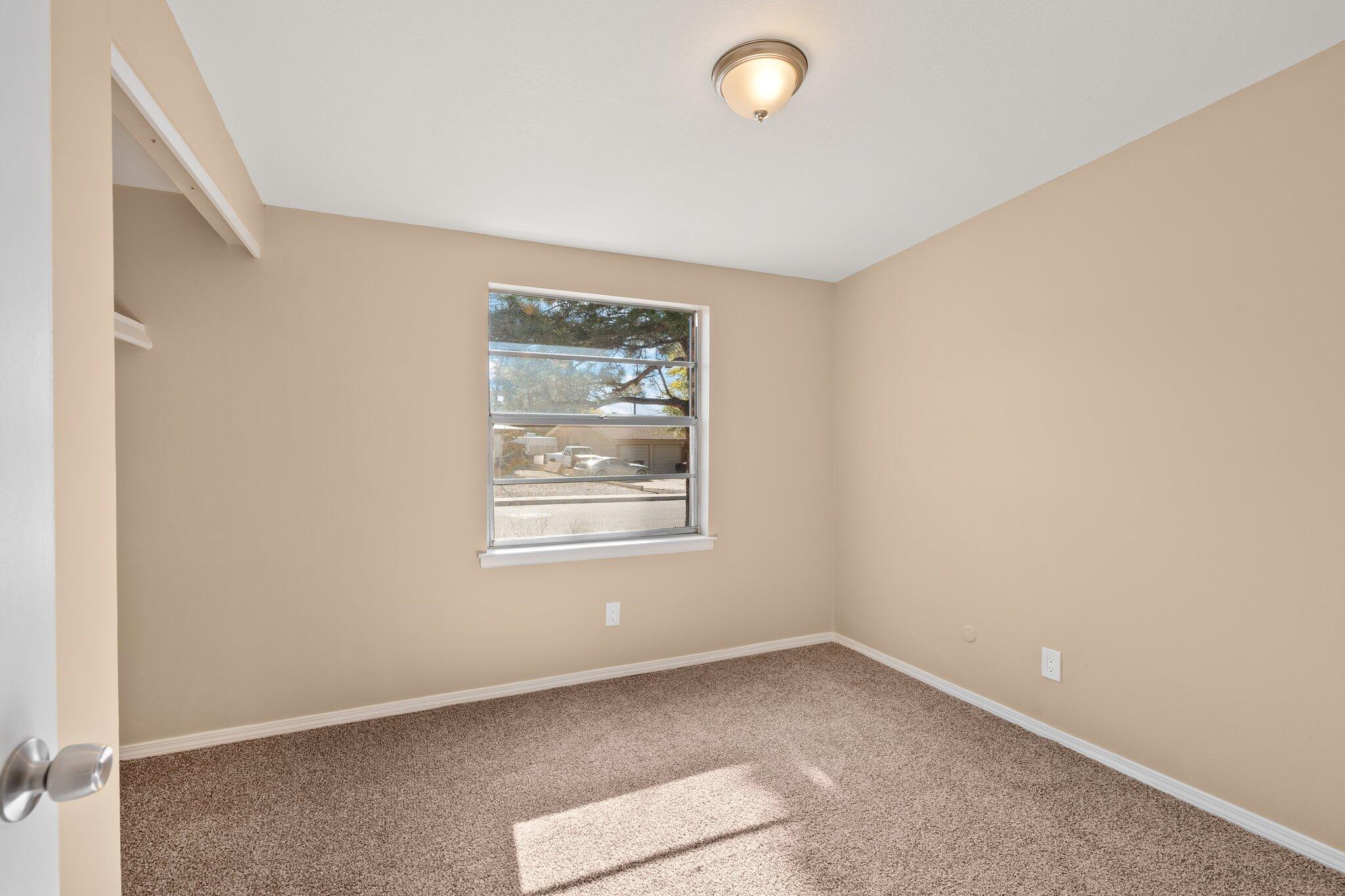 11113 Fairbanks Road NE