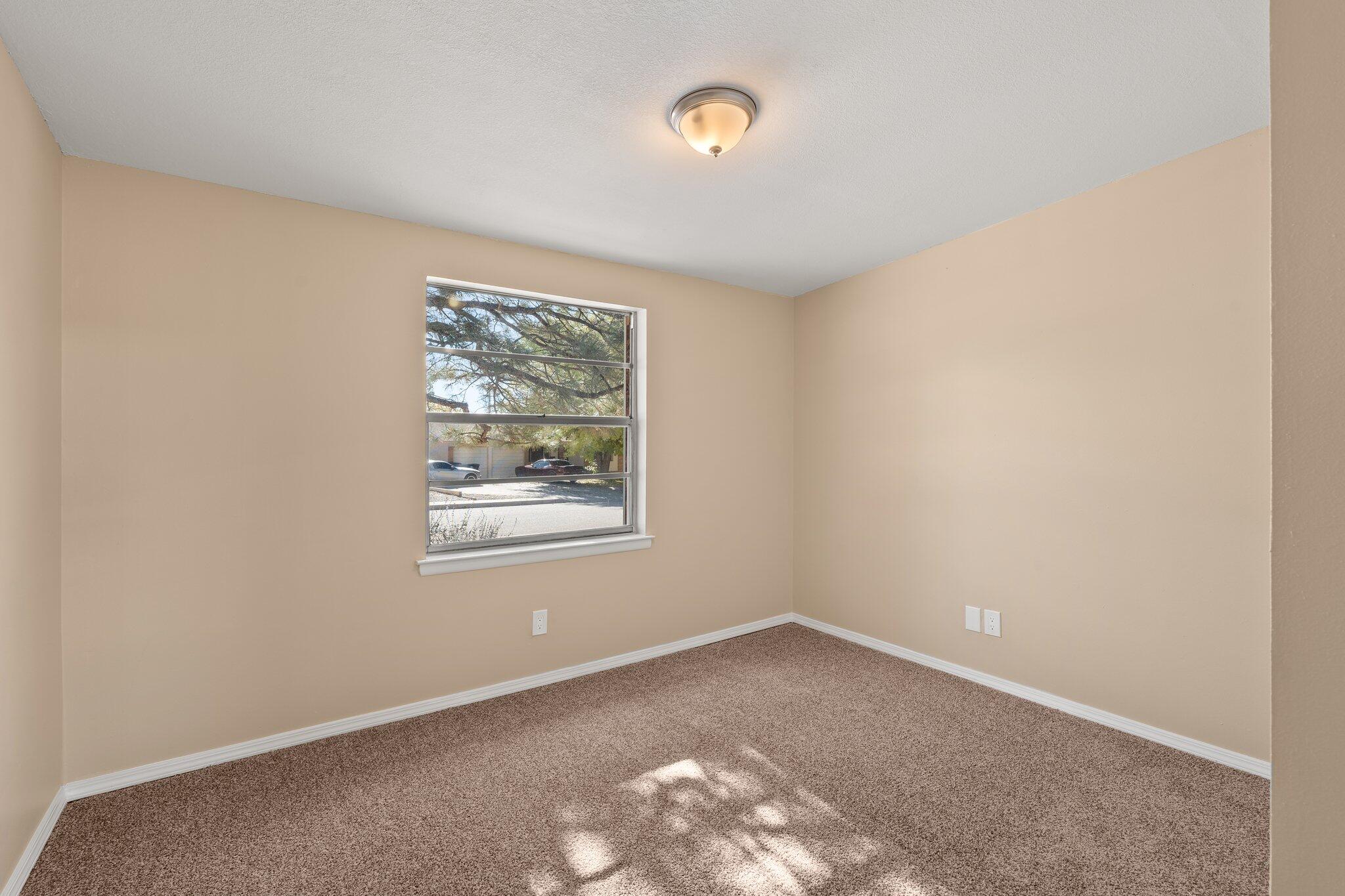 11113 Fairbanks Road NE