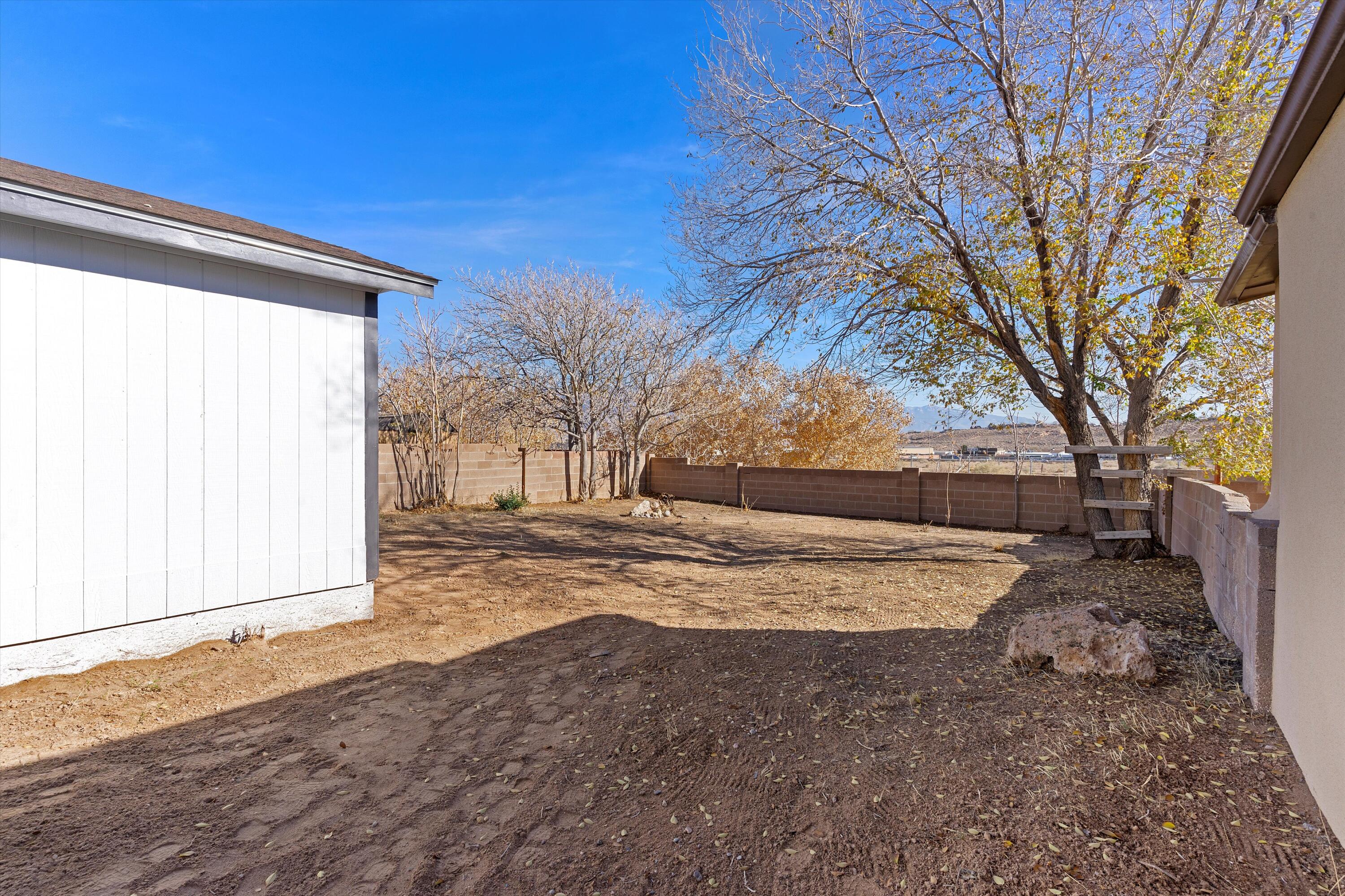 196 Pearl Drive NE