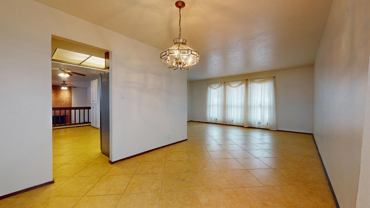 5401 Camino Sandia NE