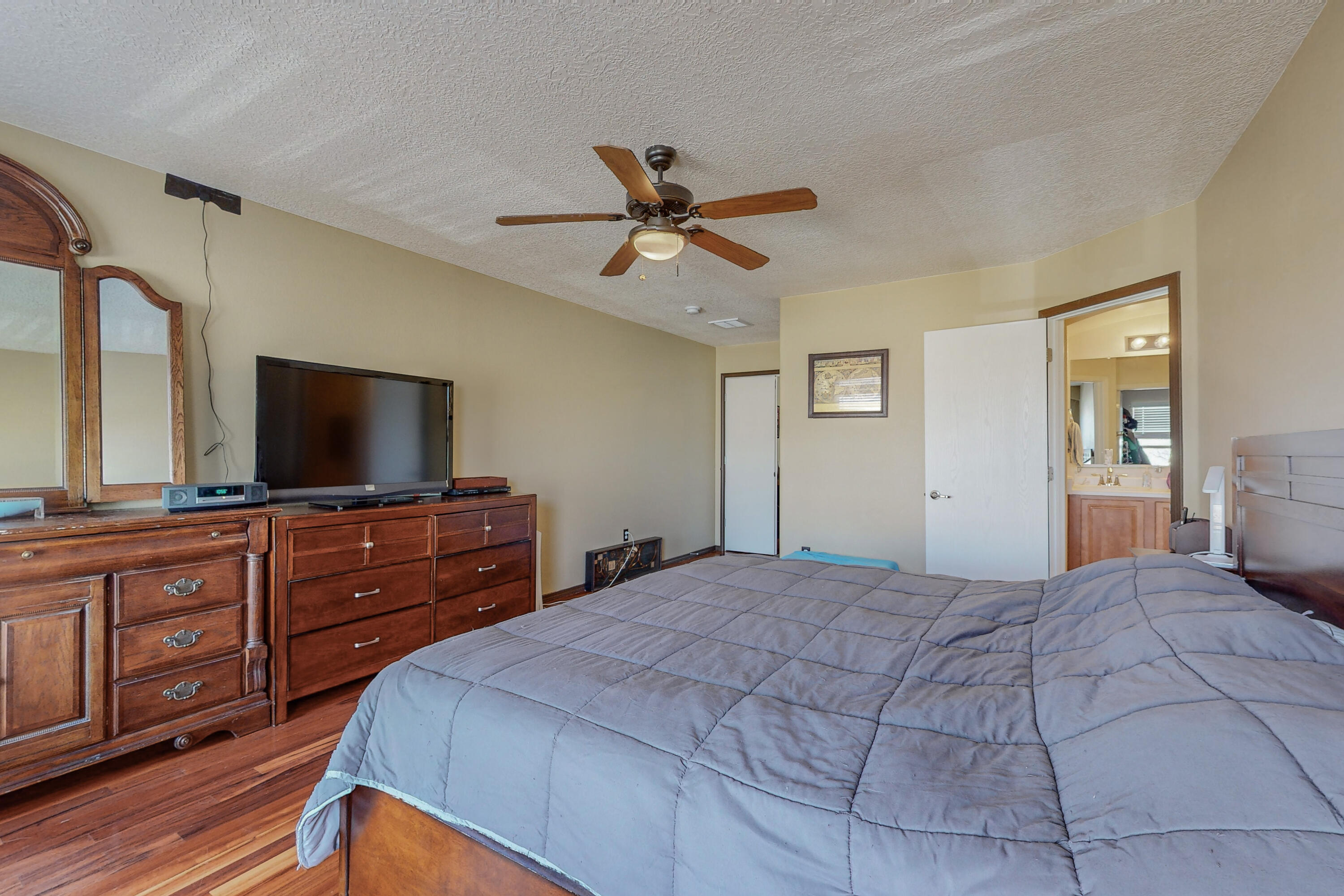 10928 Arguello Trail NE