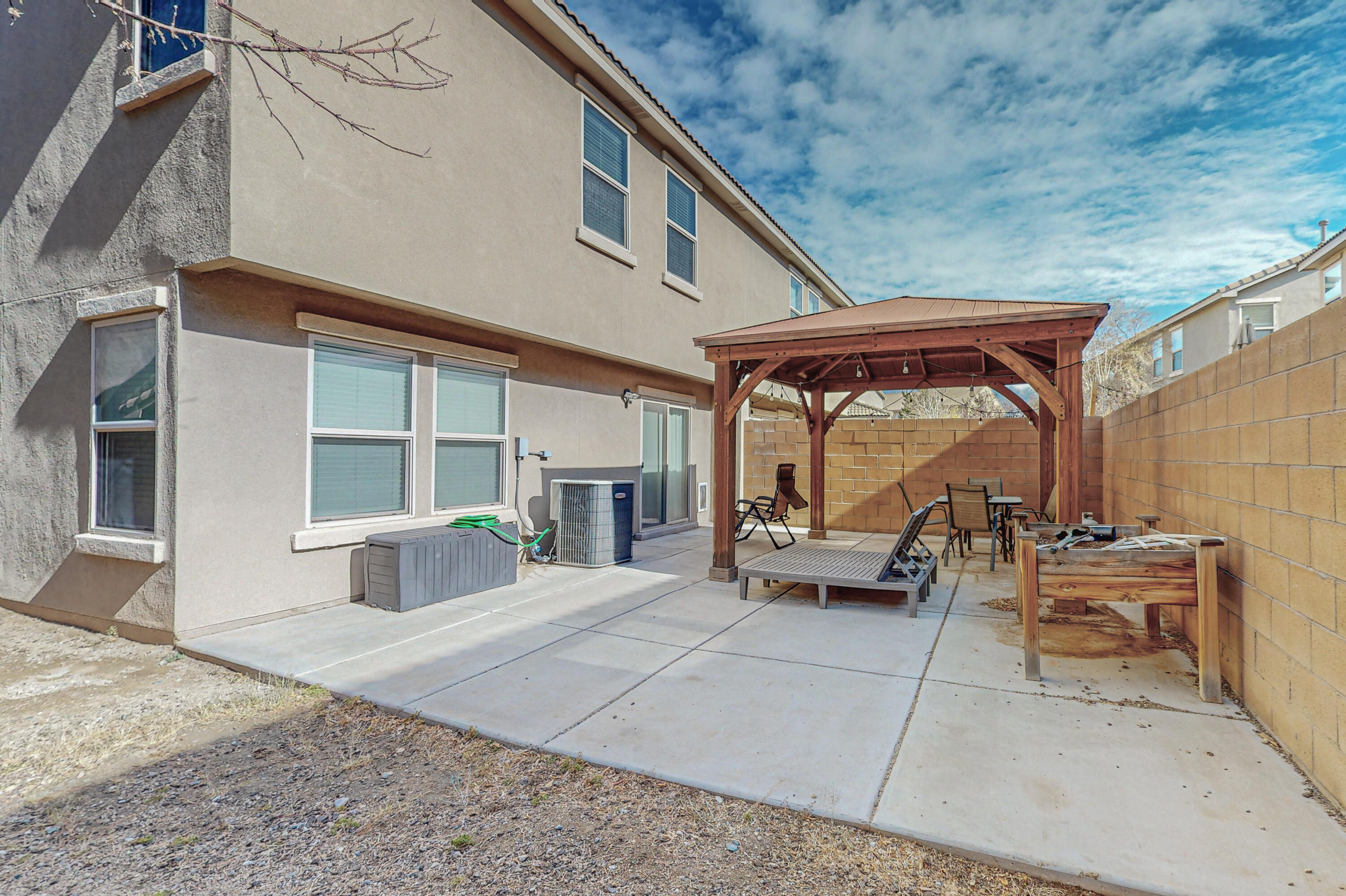 10928 Arguello Trail NE