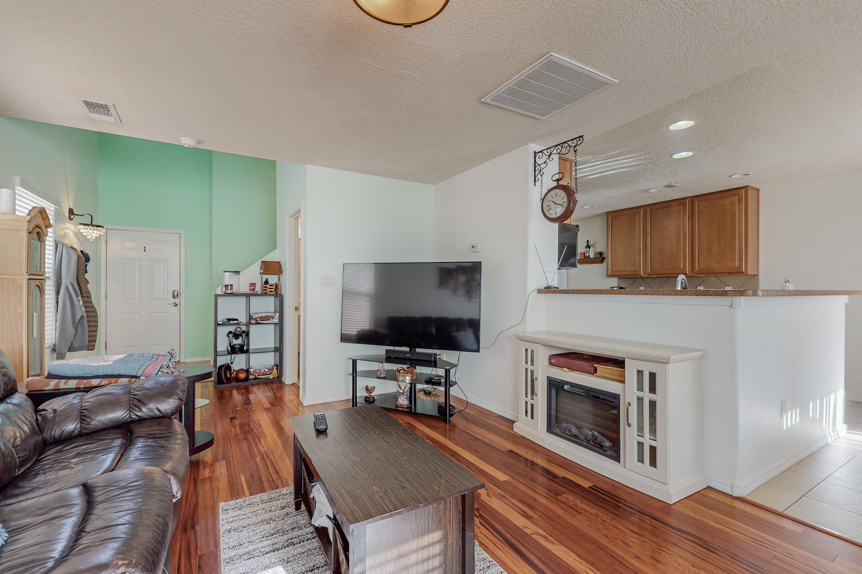 10928 Arguello Trail NE
