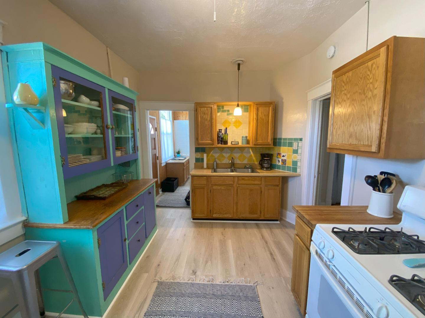 224 Sycamore NE