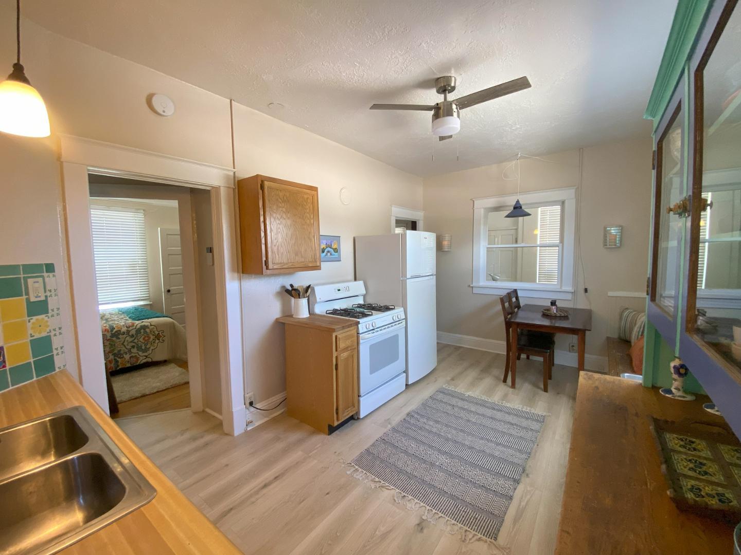 224 Sycamore NE