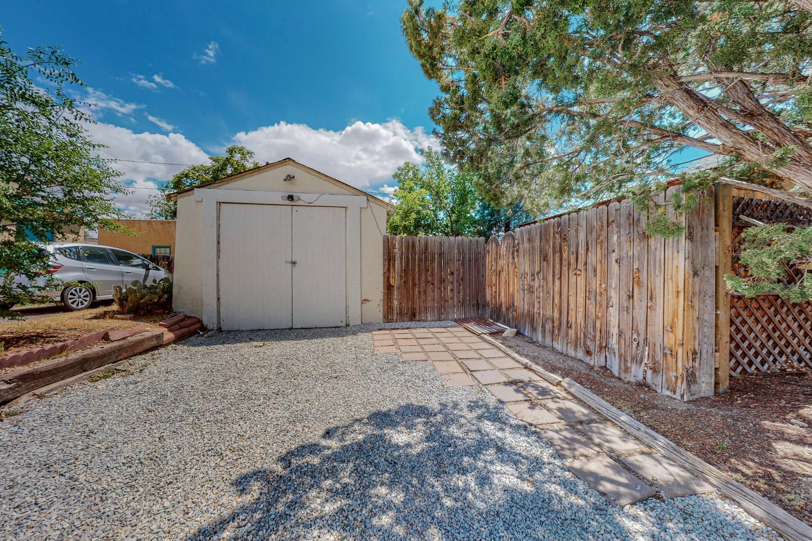224 Sycamore NE