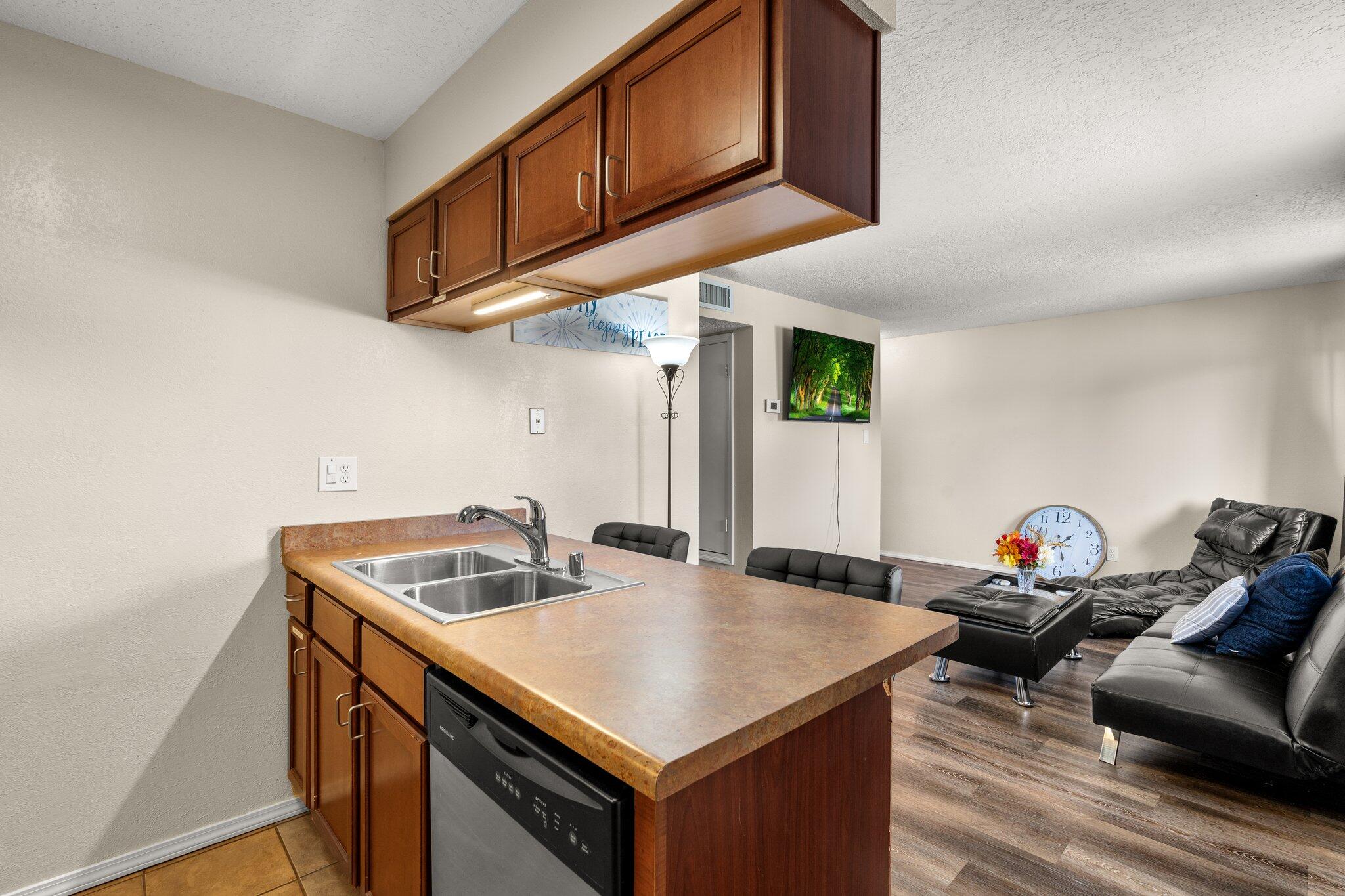 4200 Montgomery Boulevard NE 202