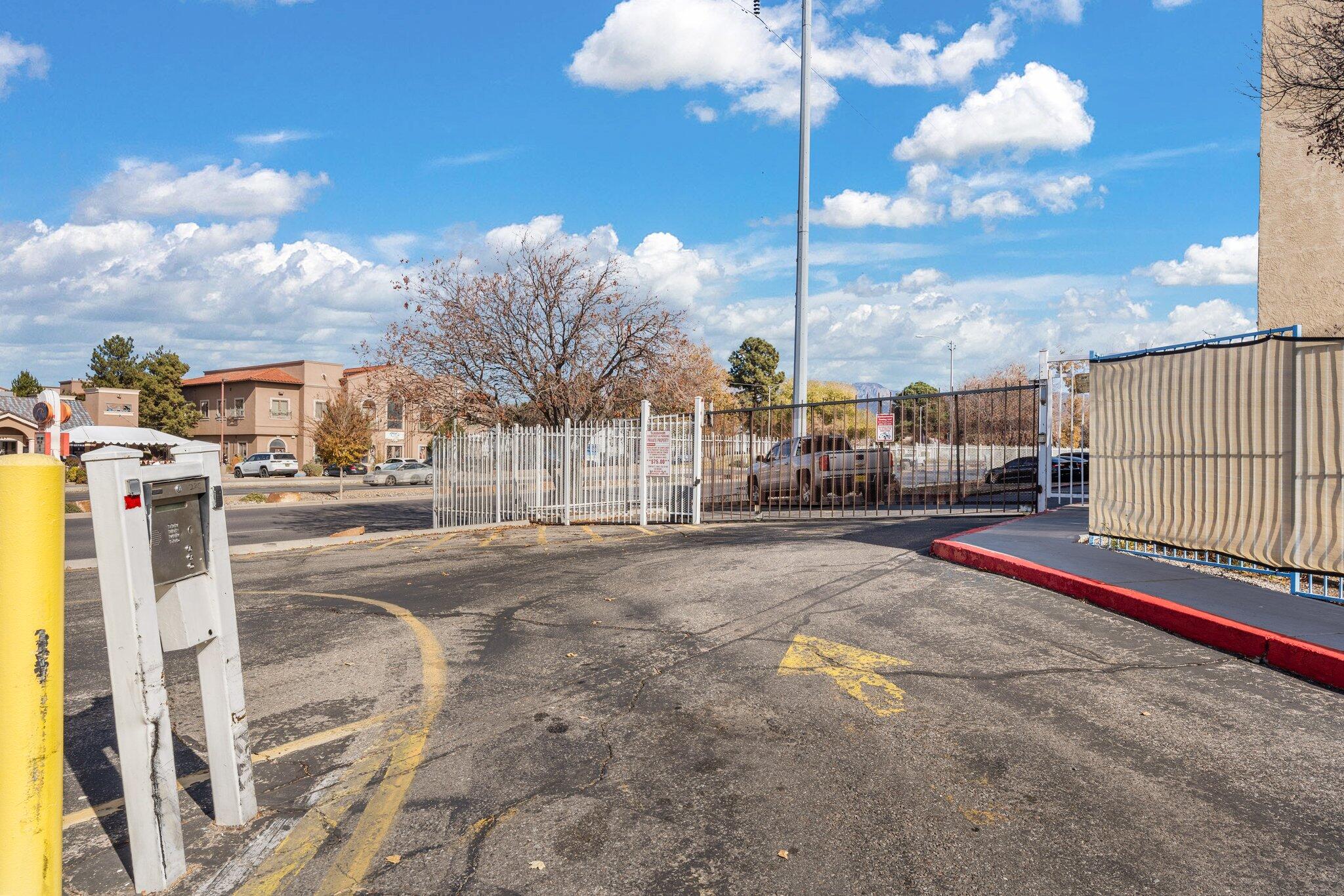 4200 Montgomery Boulevard NE 202