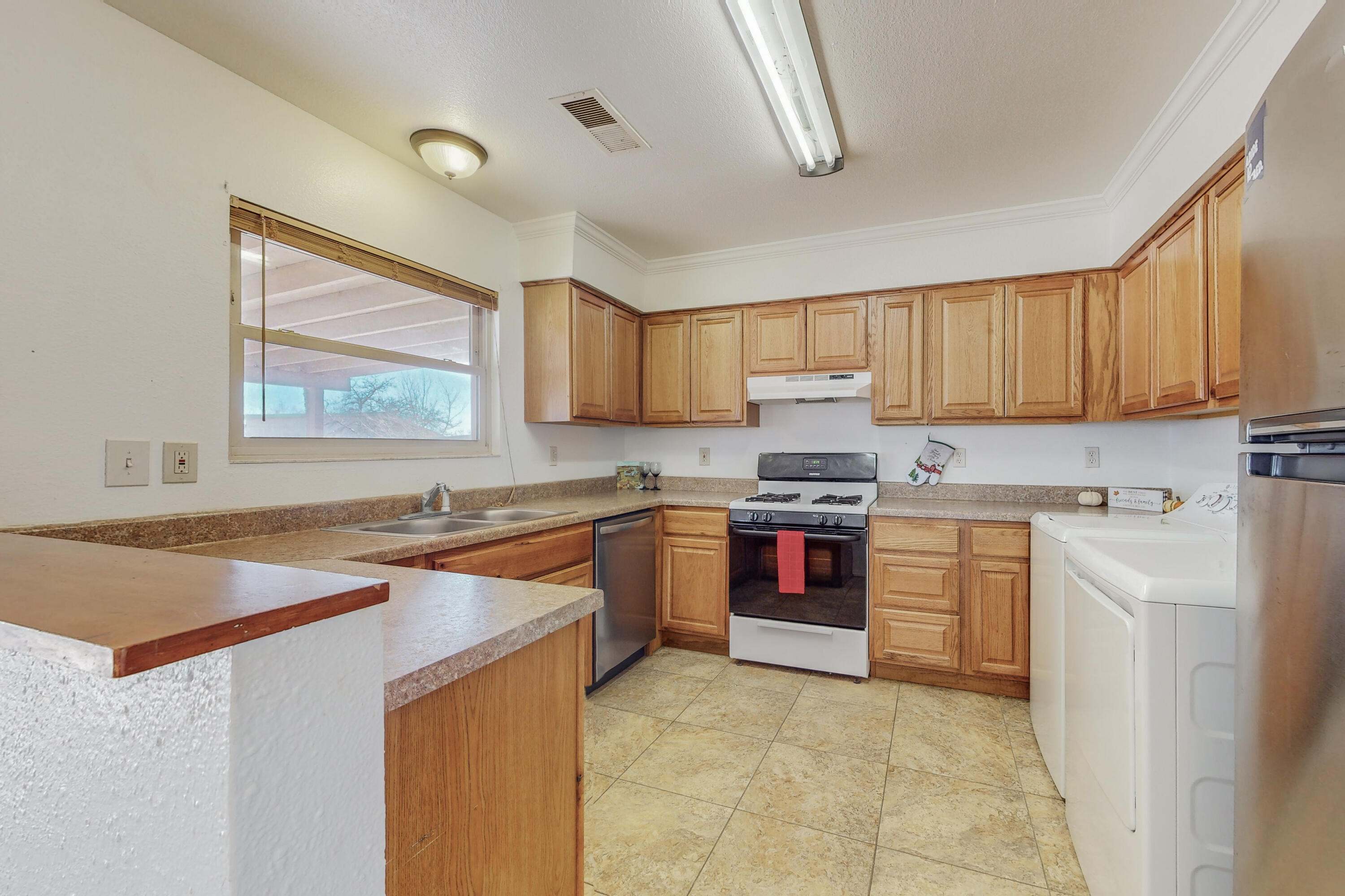 1688 Arlene Road SE