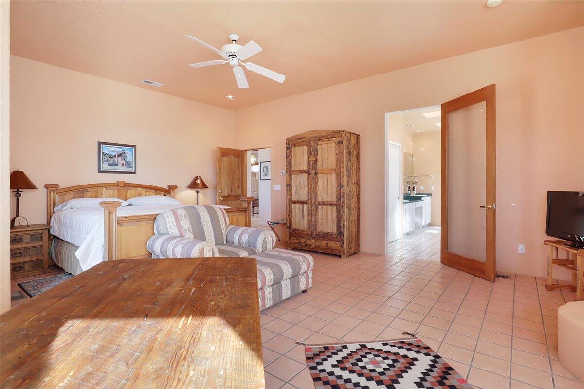 4 Canyon Drive