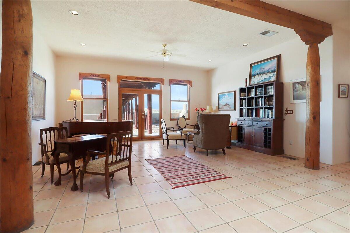 4 Canyon Drive