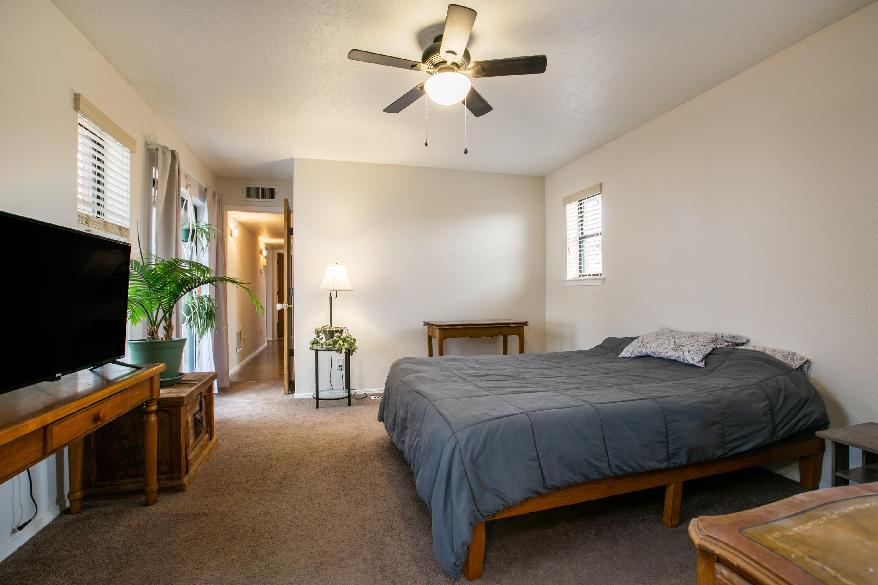 10012 Bellevue Court NW