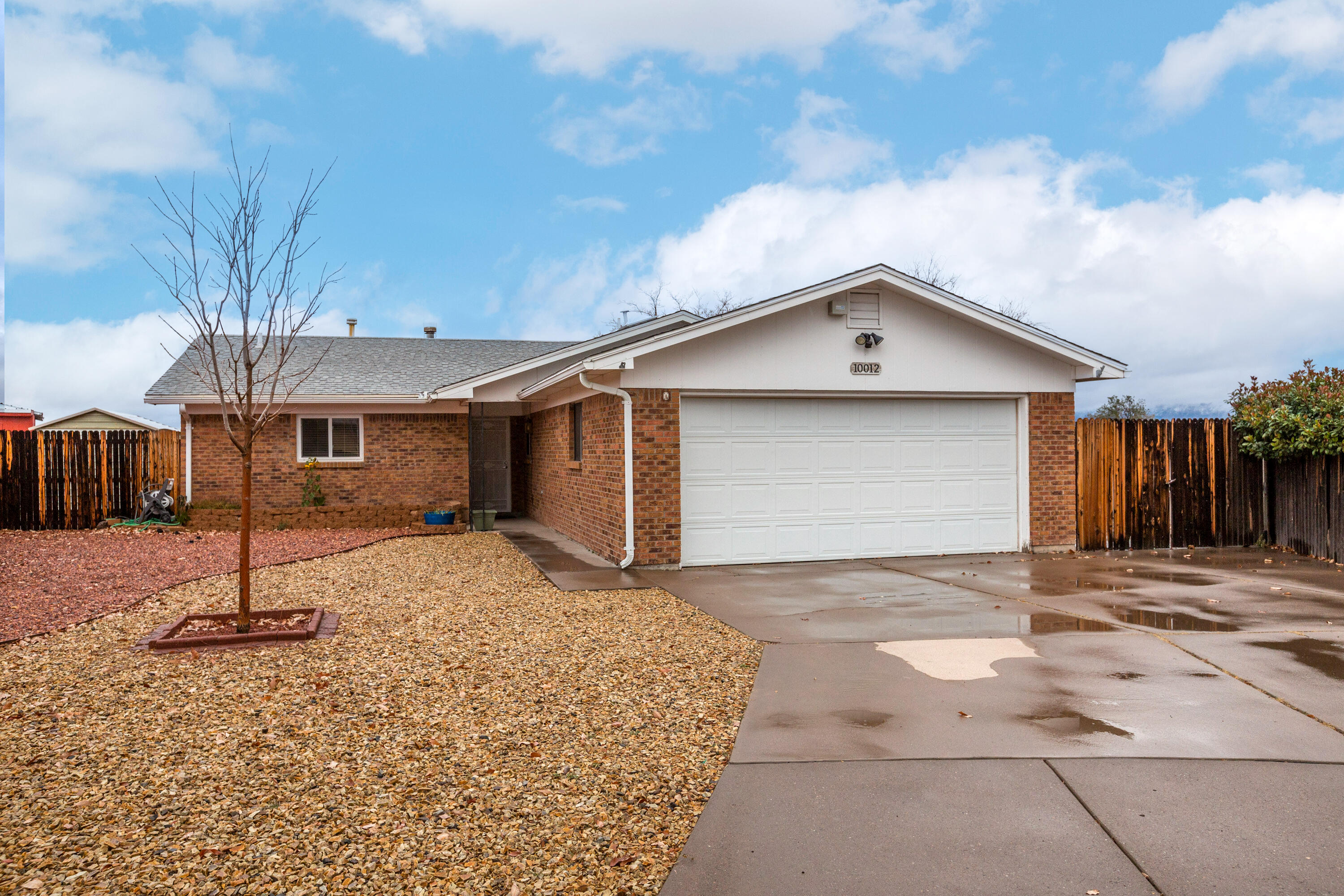 10012 Bellevue Court NW