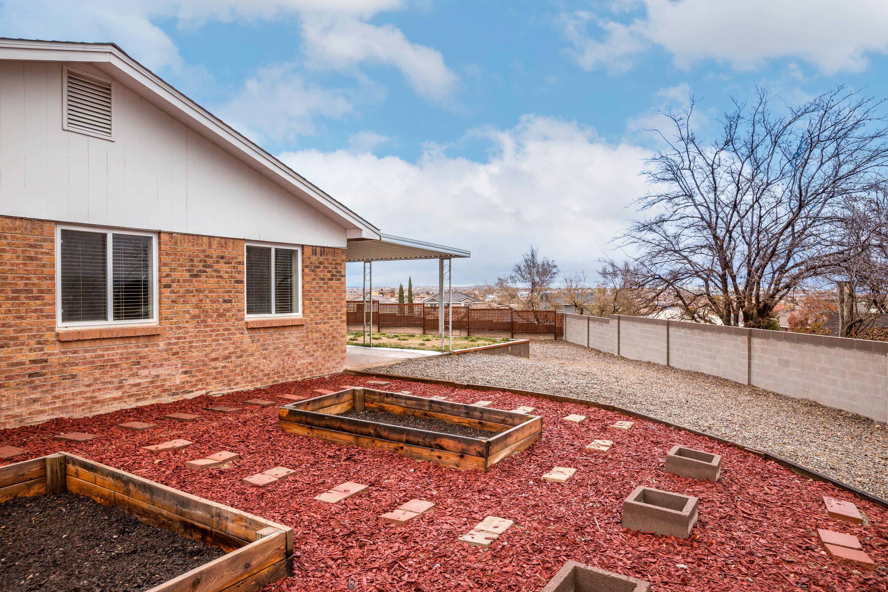 10012 Bellevue Court NW