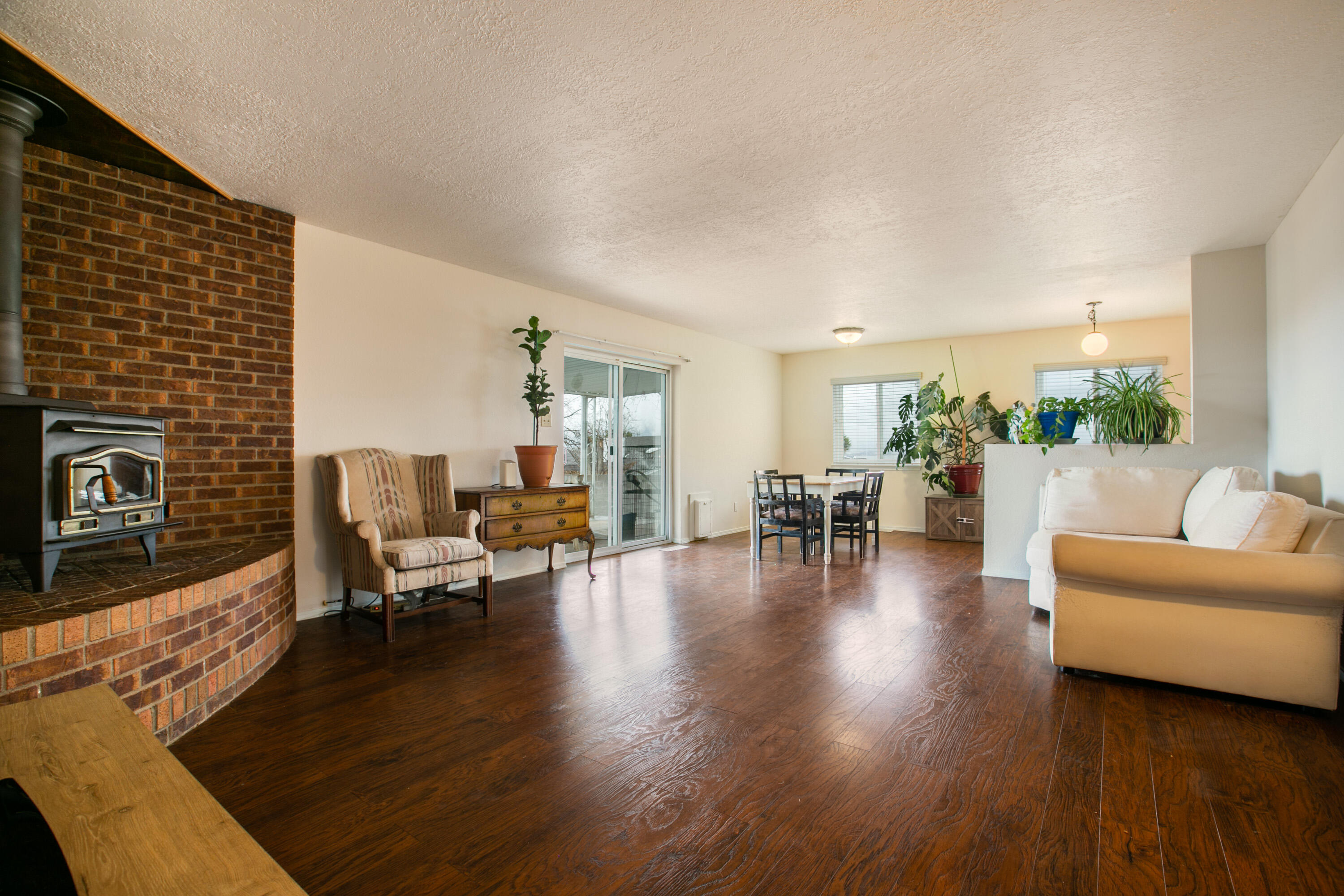 10012 Bellevue Court NW
