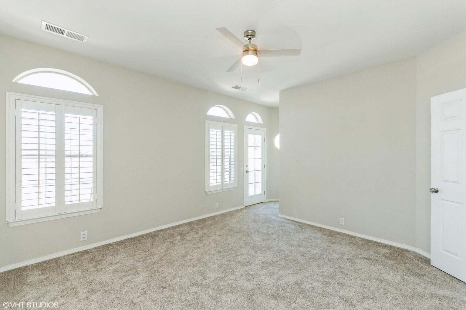 9333 Ironshore NE