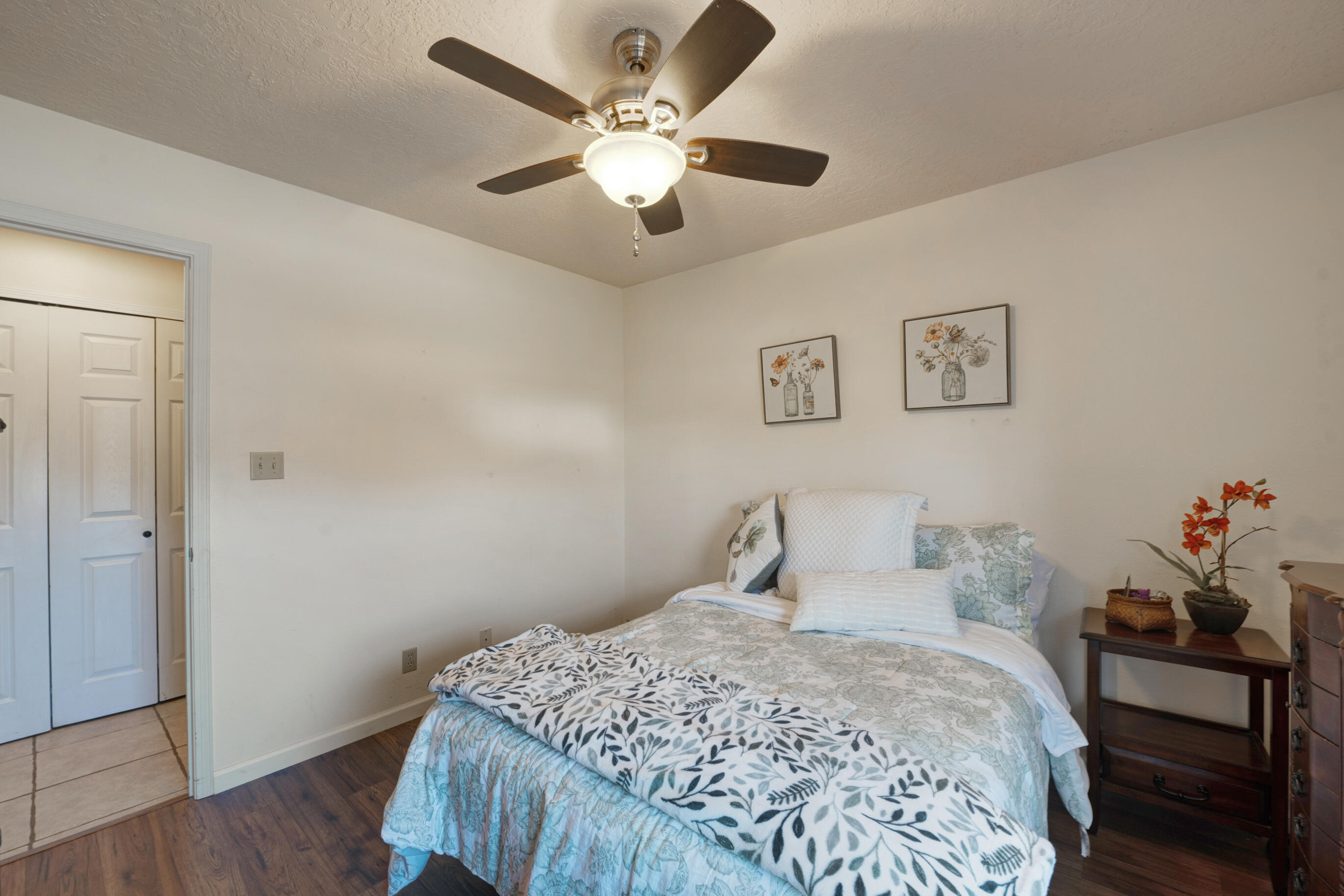 916 Stagecoach Road SE