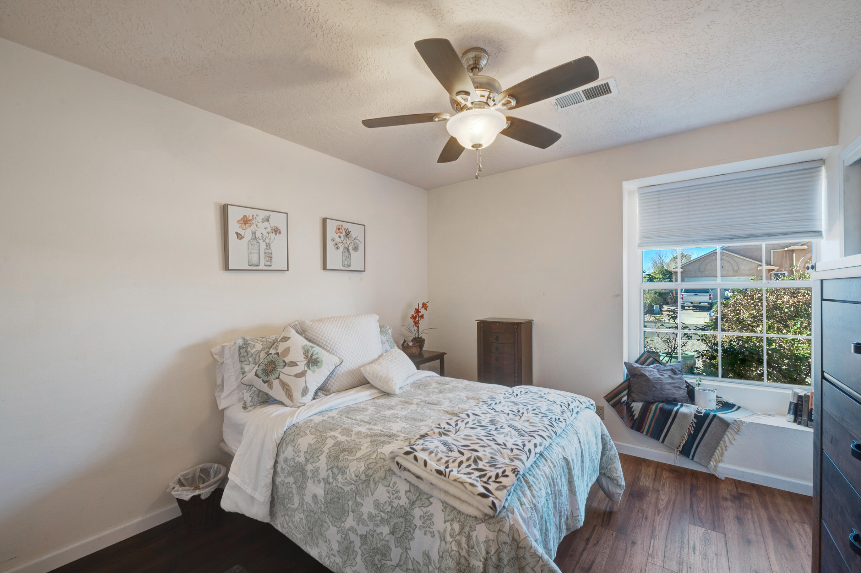 916 Stagecoach Road SE