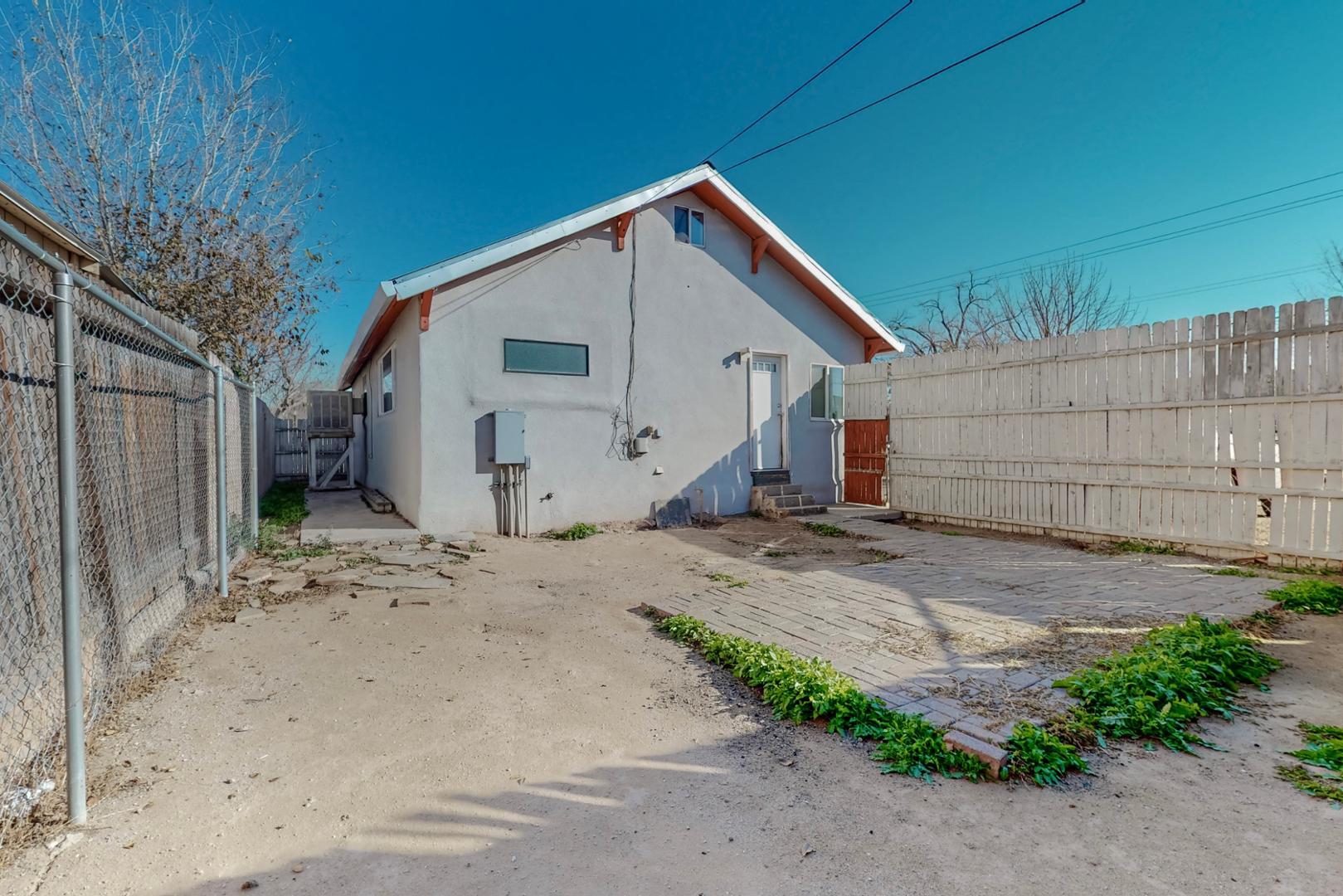 223 Stanford Drive SE