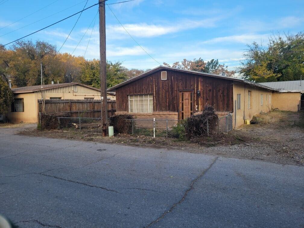 308 Saavedra Road SW
