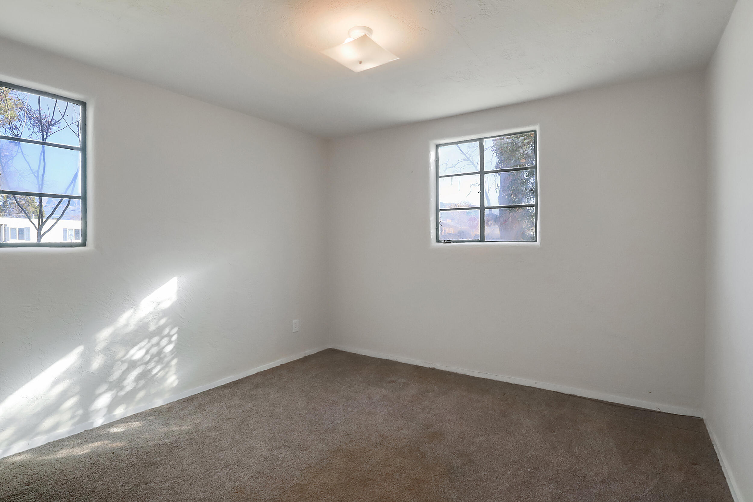 3523 Alvarado Drive NE