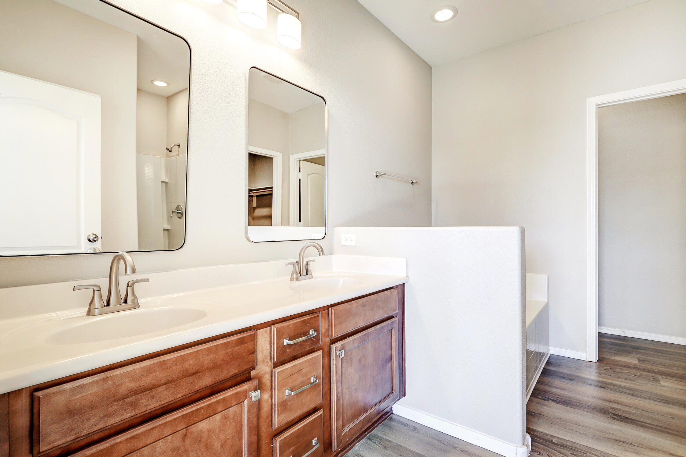 10732 Walnut Canyon Road SW