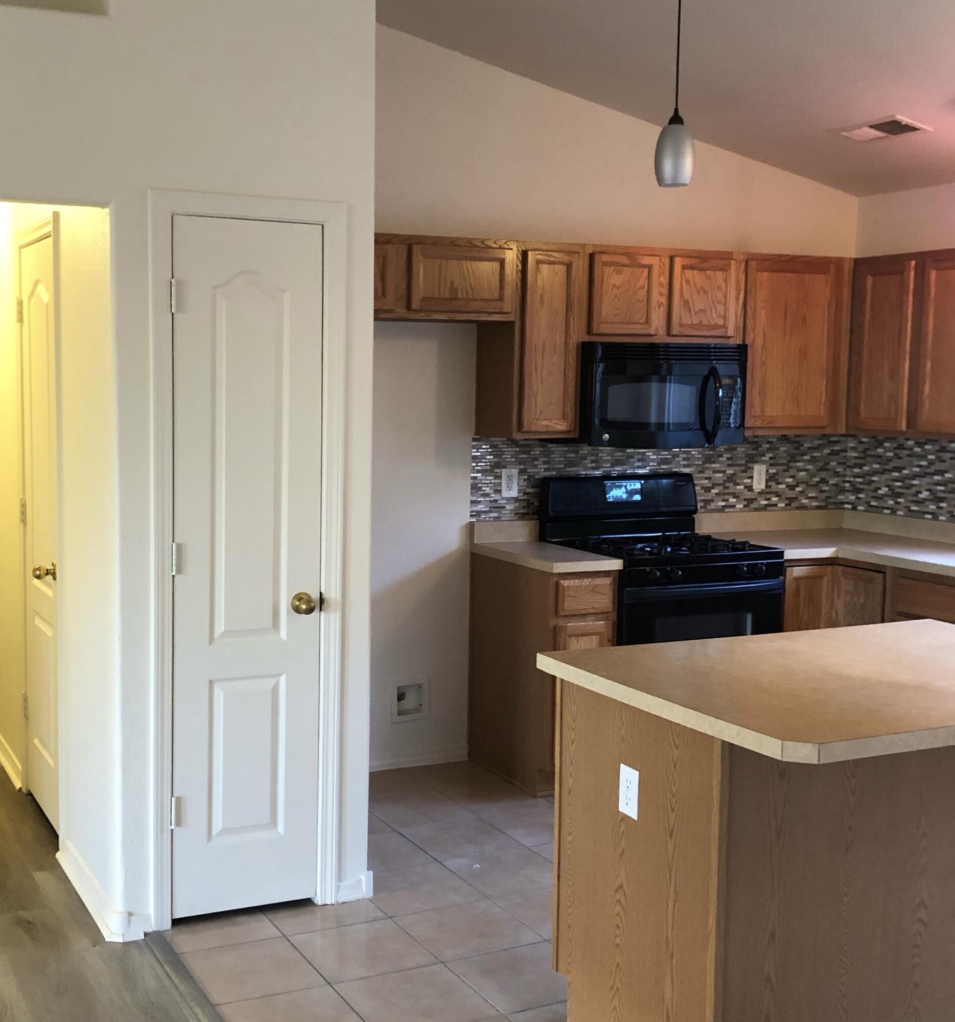 9905 Canyon Gate Trail SW
