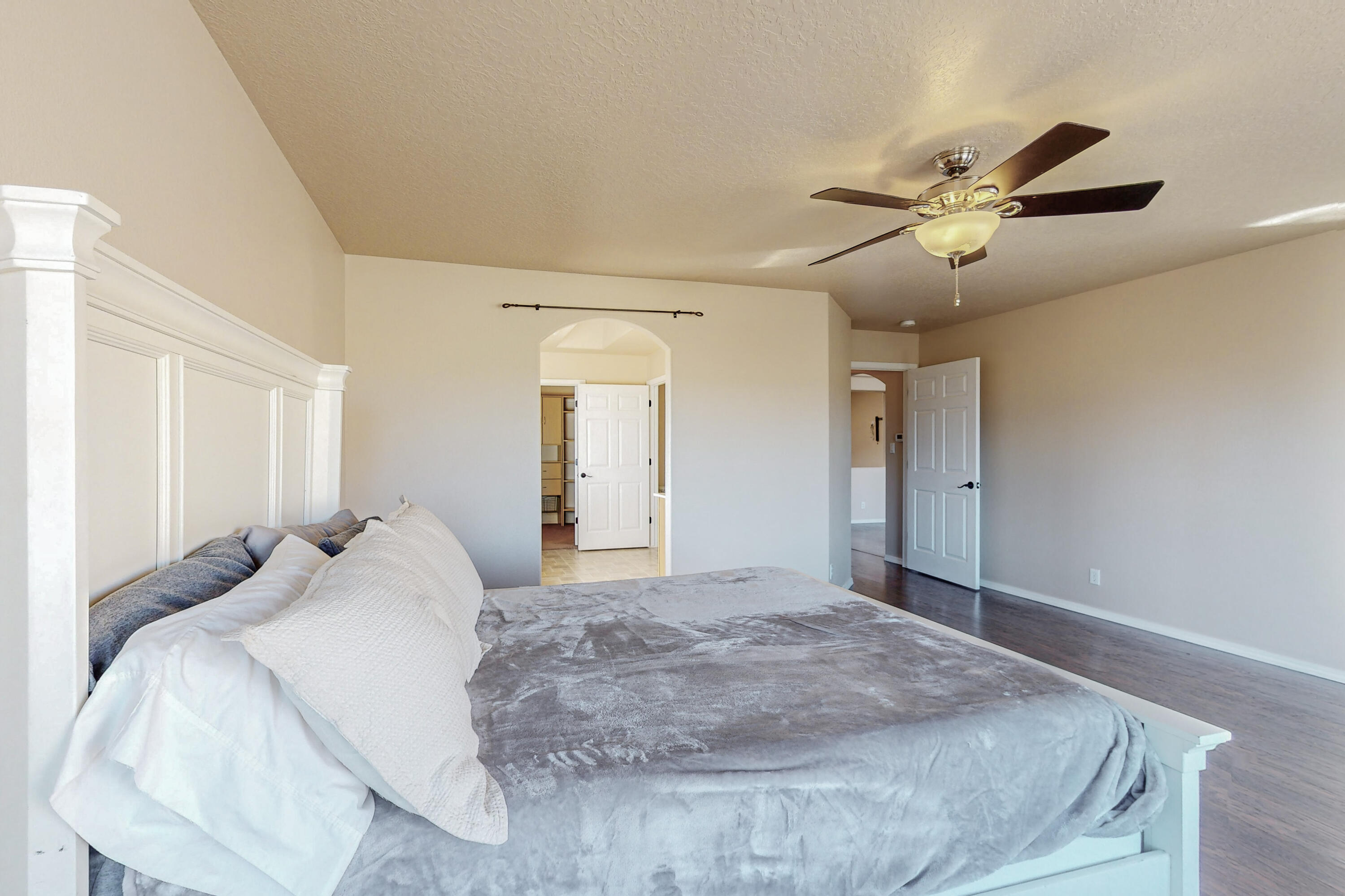 5830 Chaco Loop NE
