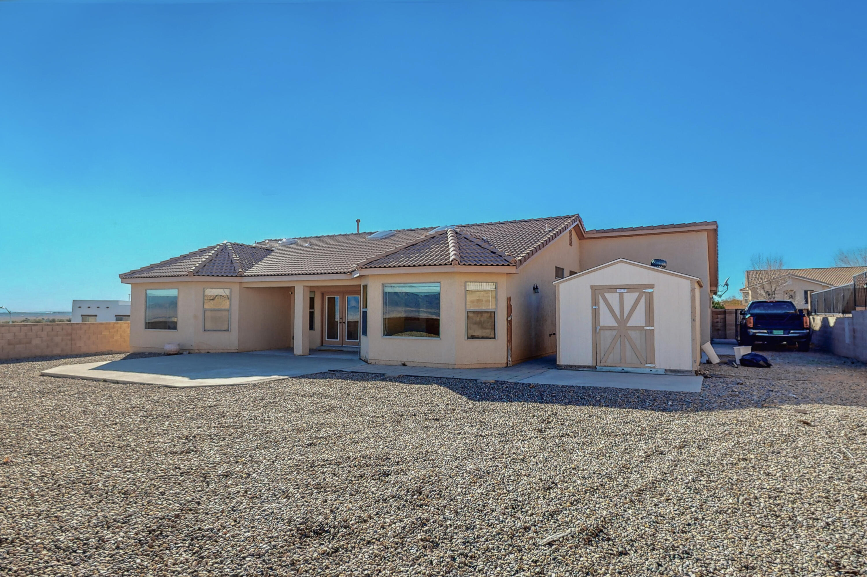 5830 Chaco Loop NE