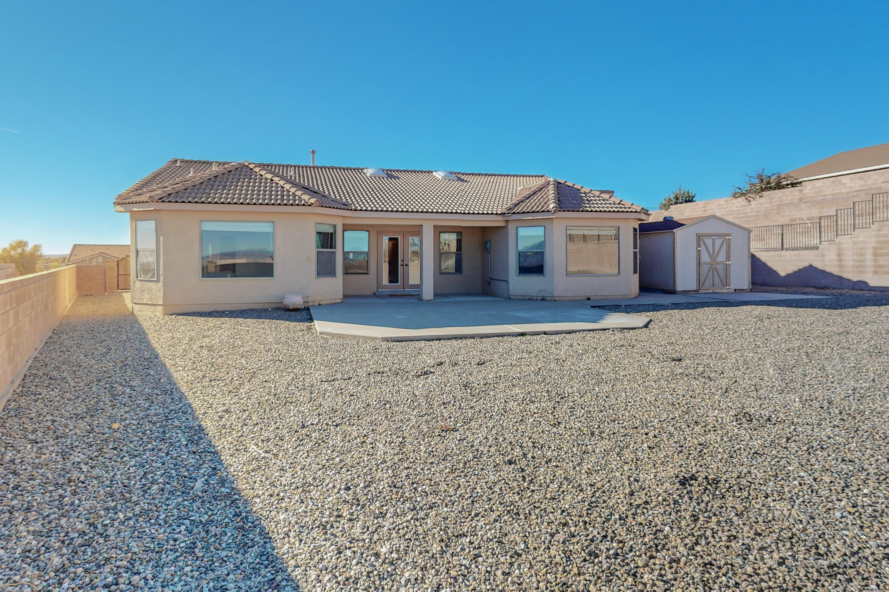 5830 Chaco Loop NE