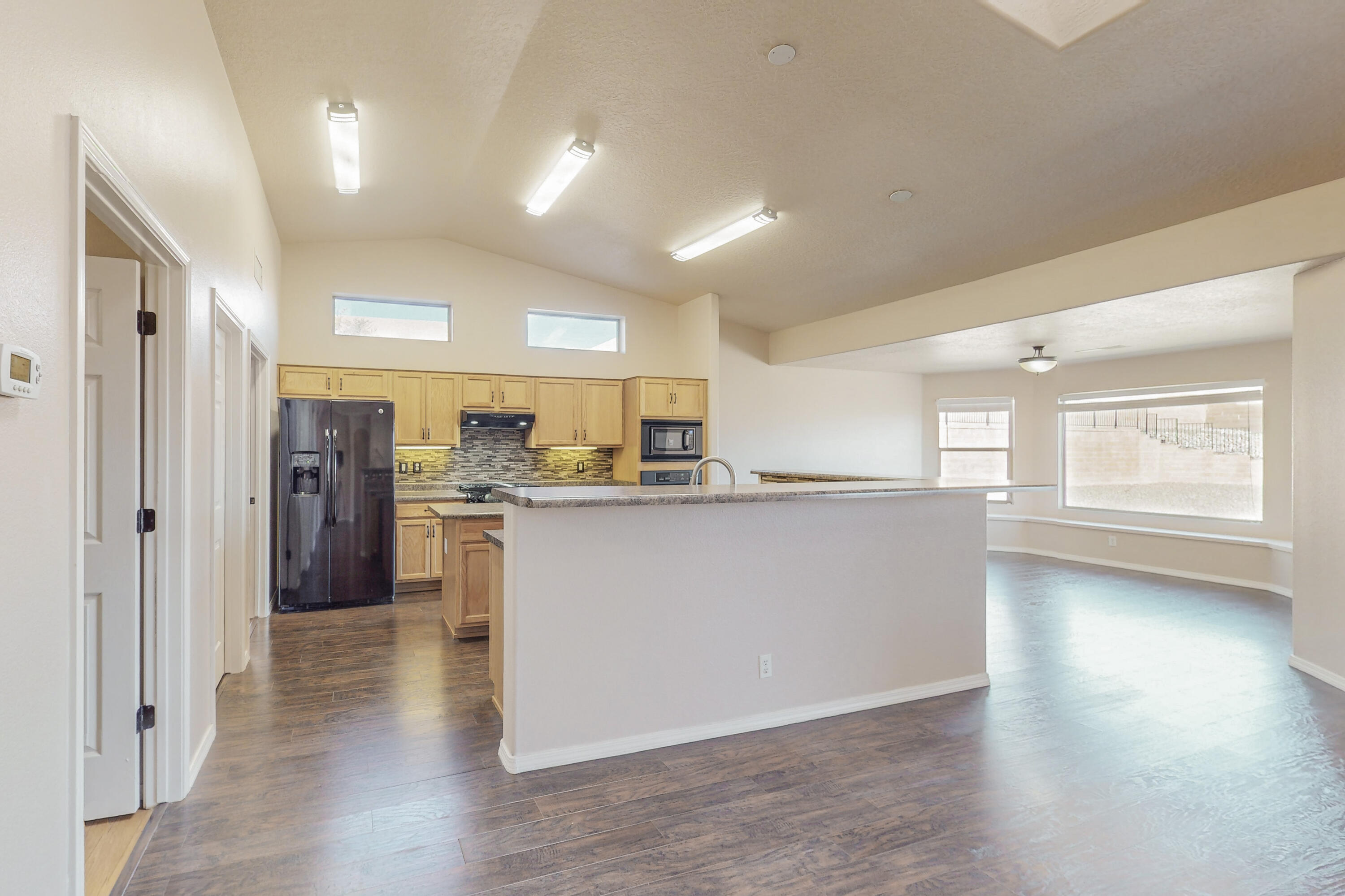 5830 Chaco Loop NE