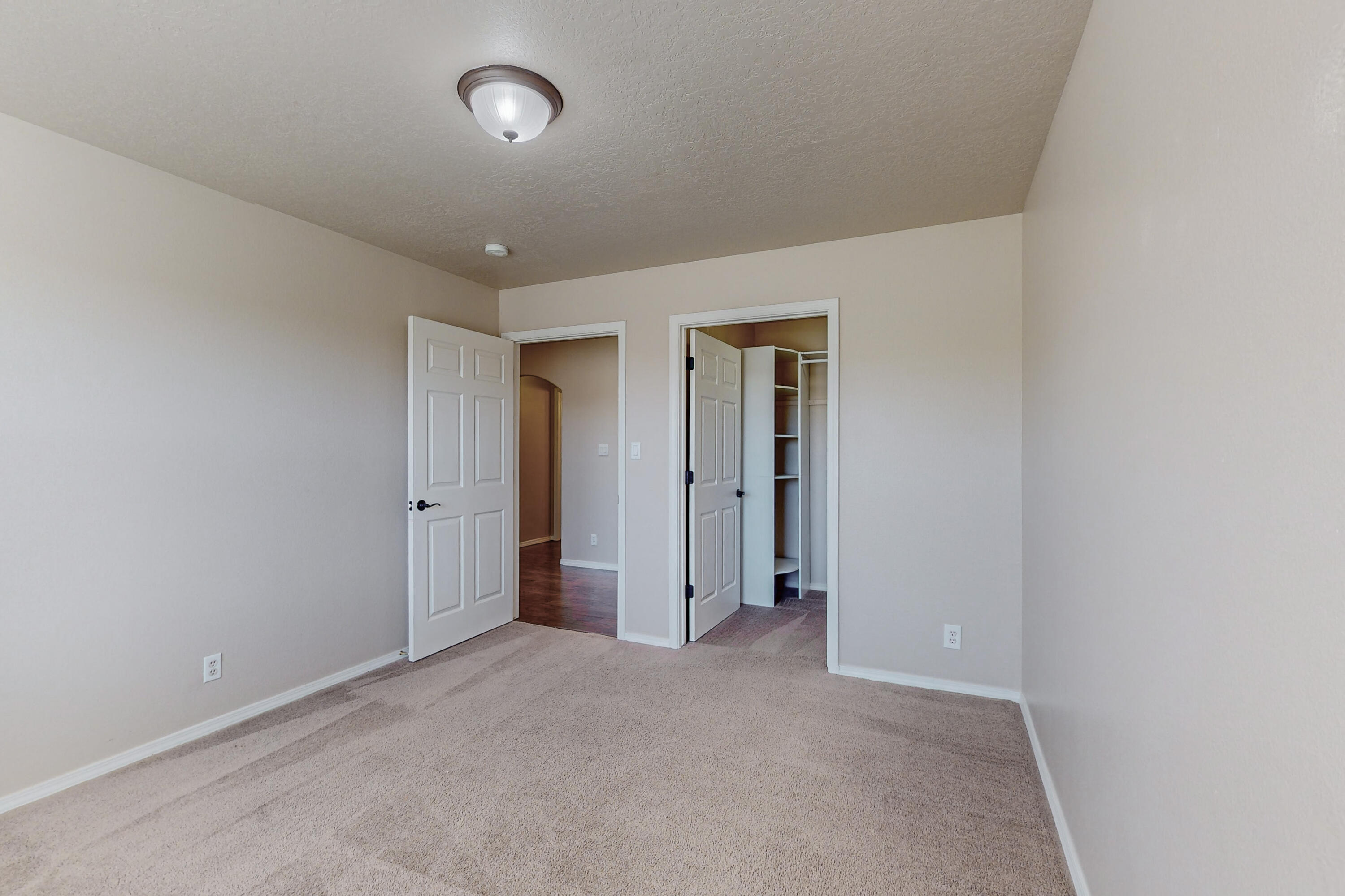 5830 Chaco Loop NE