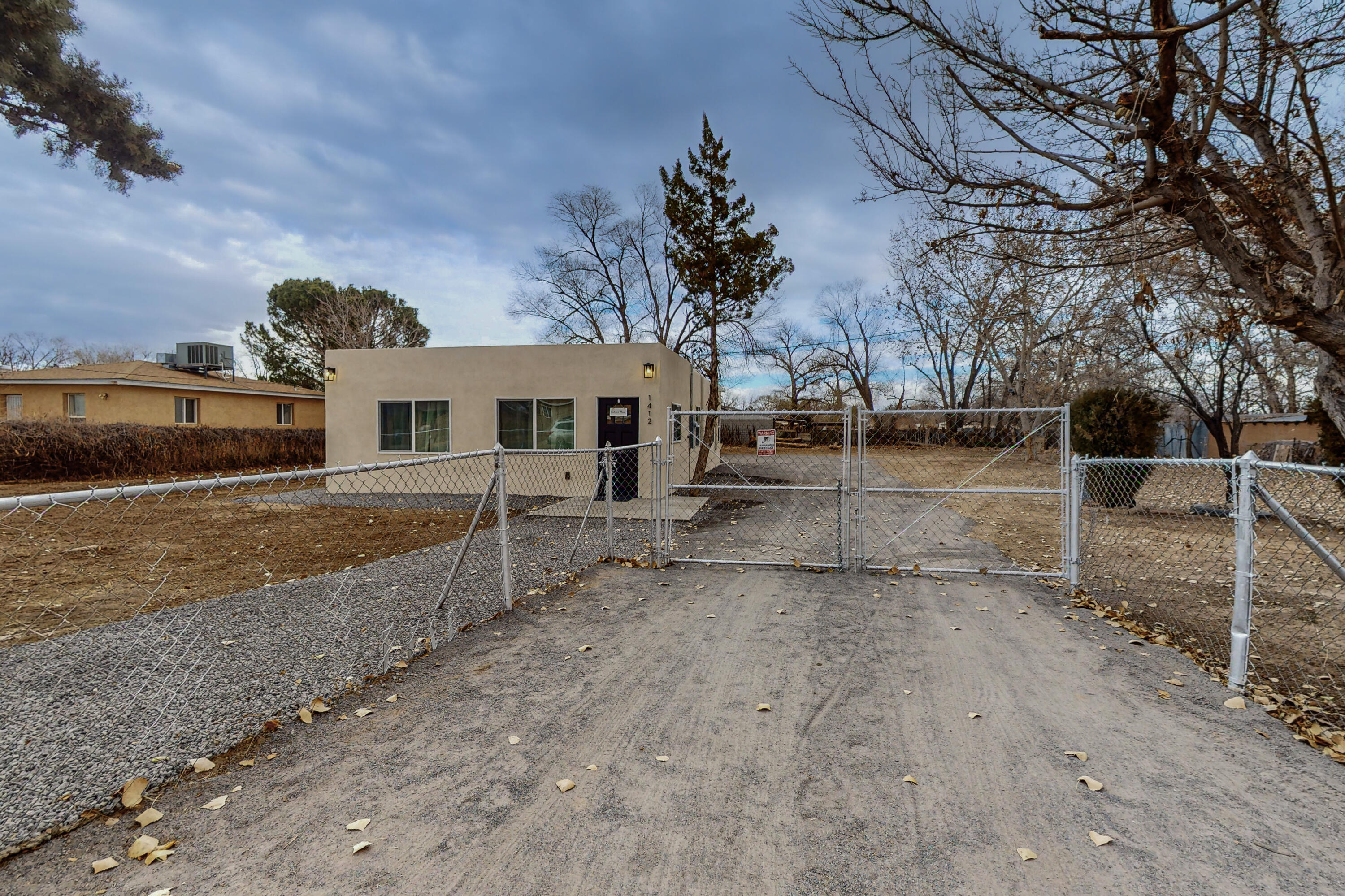 1412 Atrisco Drive SW