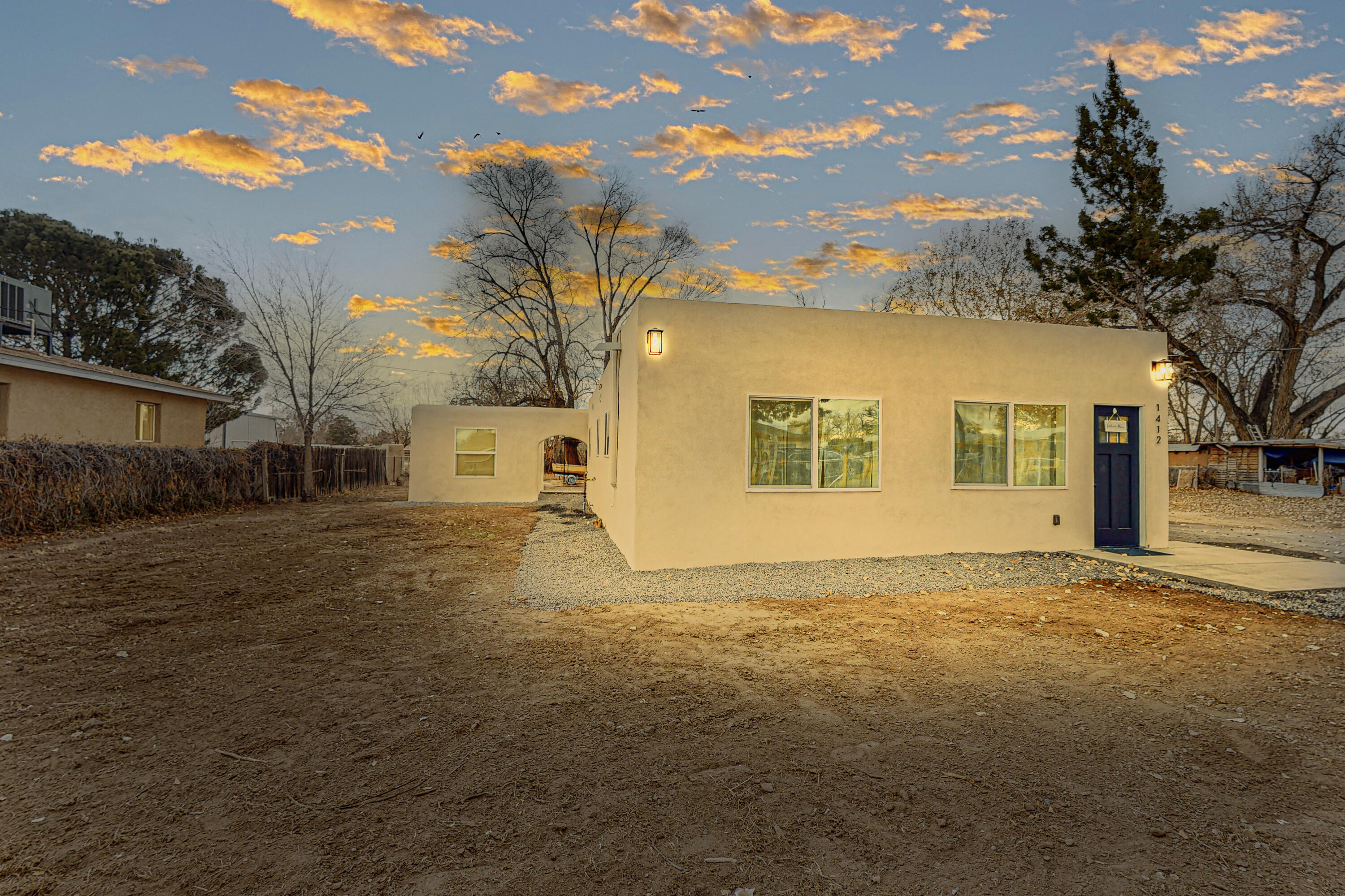 1412 Atrisco Drive SW