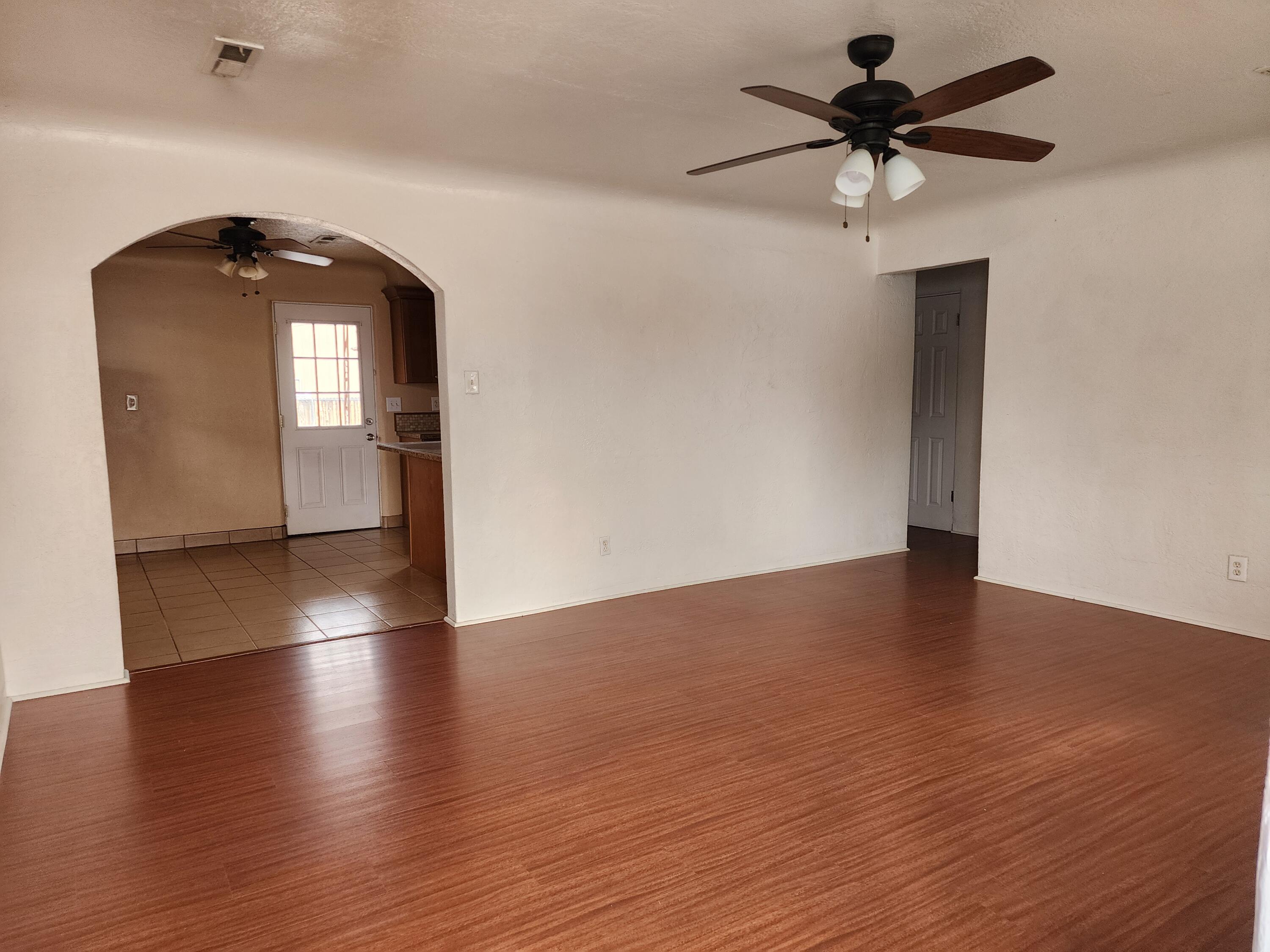 112 Rosedale Circle