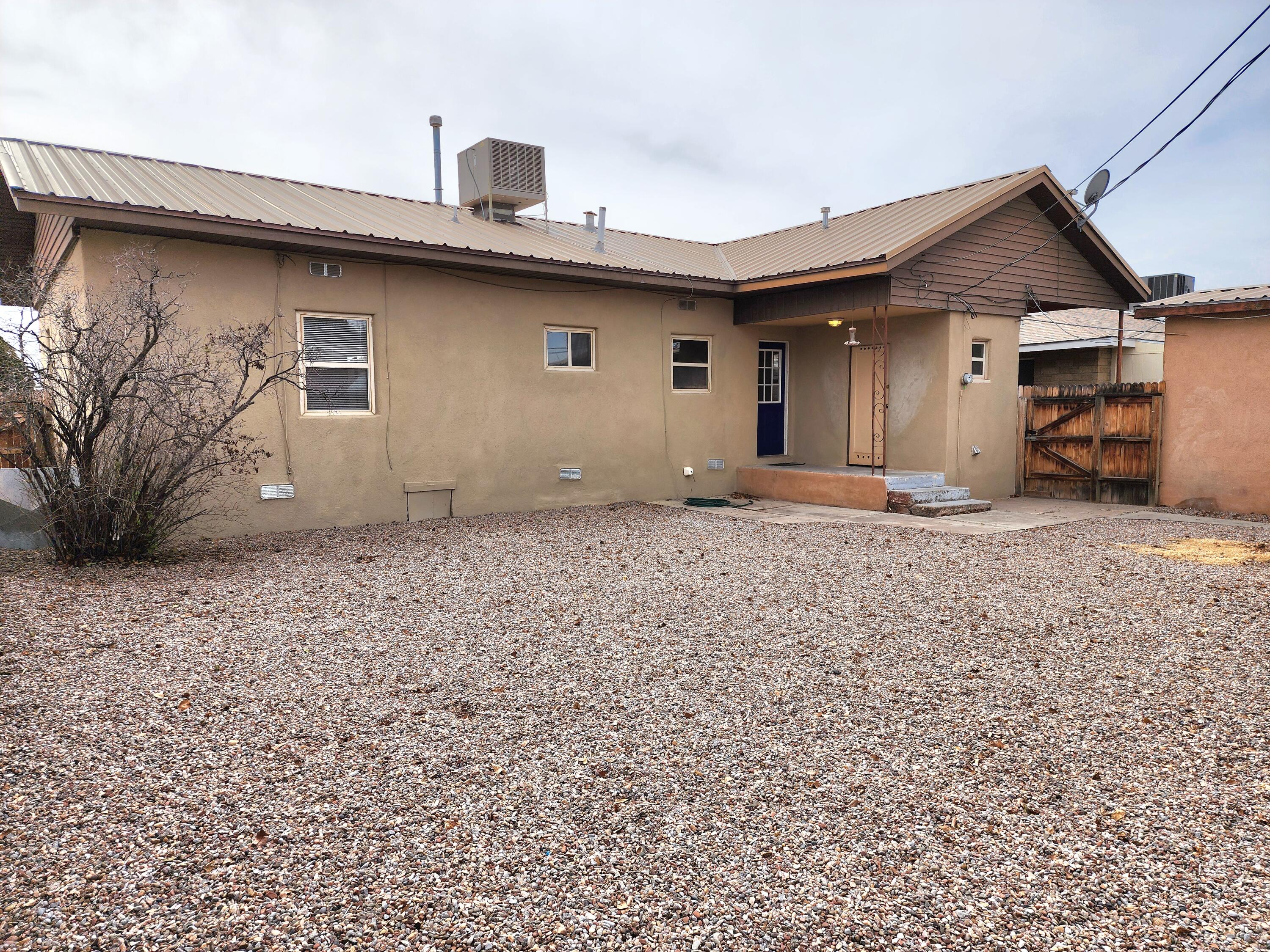 112 Rosedale Circle