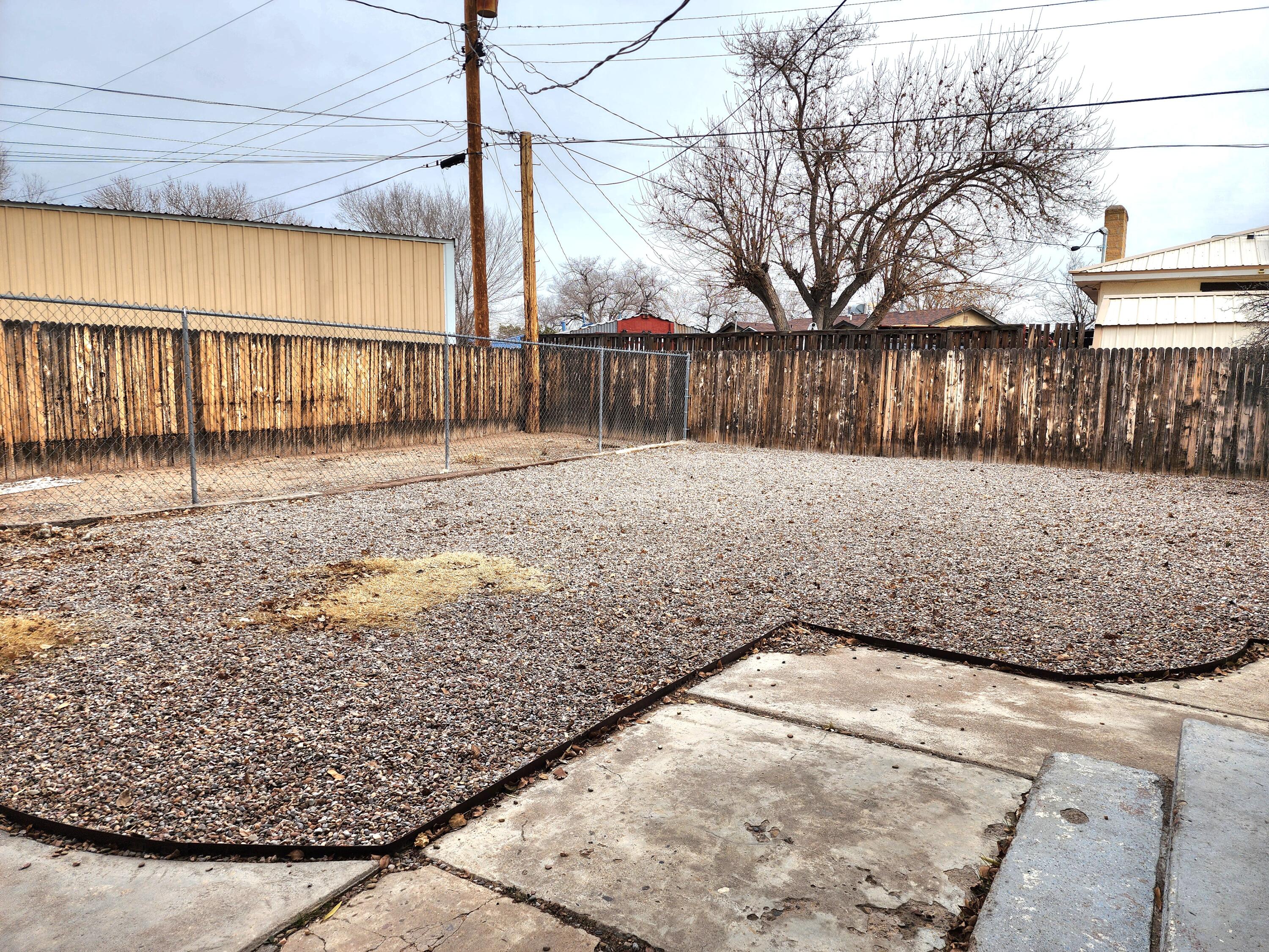 112 Rosedale Circle