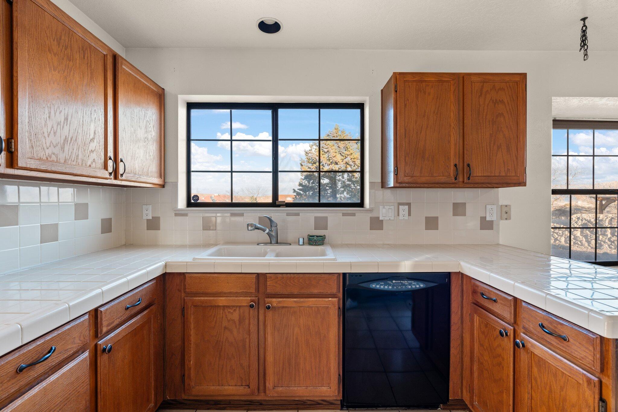 2777 Manitou Springs Drive SE