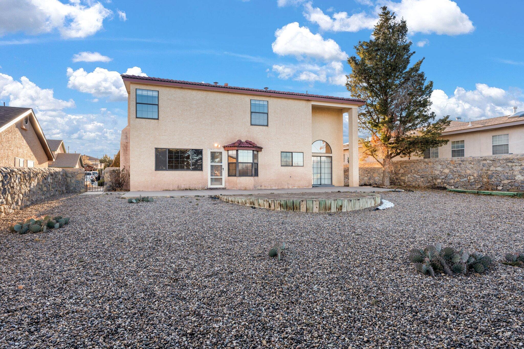 2777 Manitou Springs Drive SE
