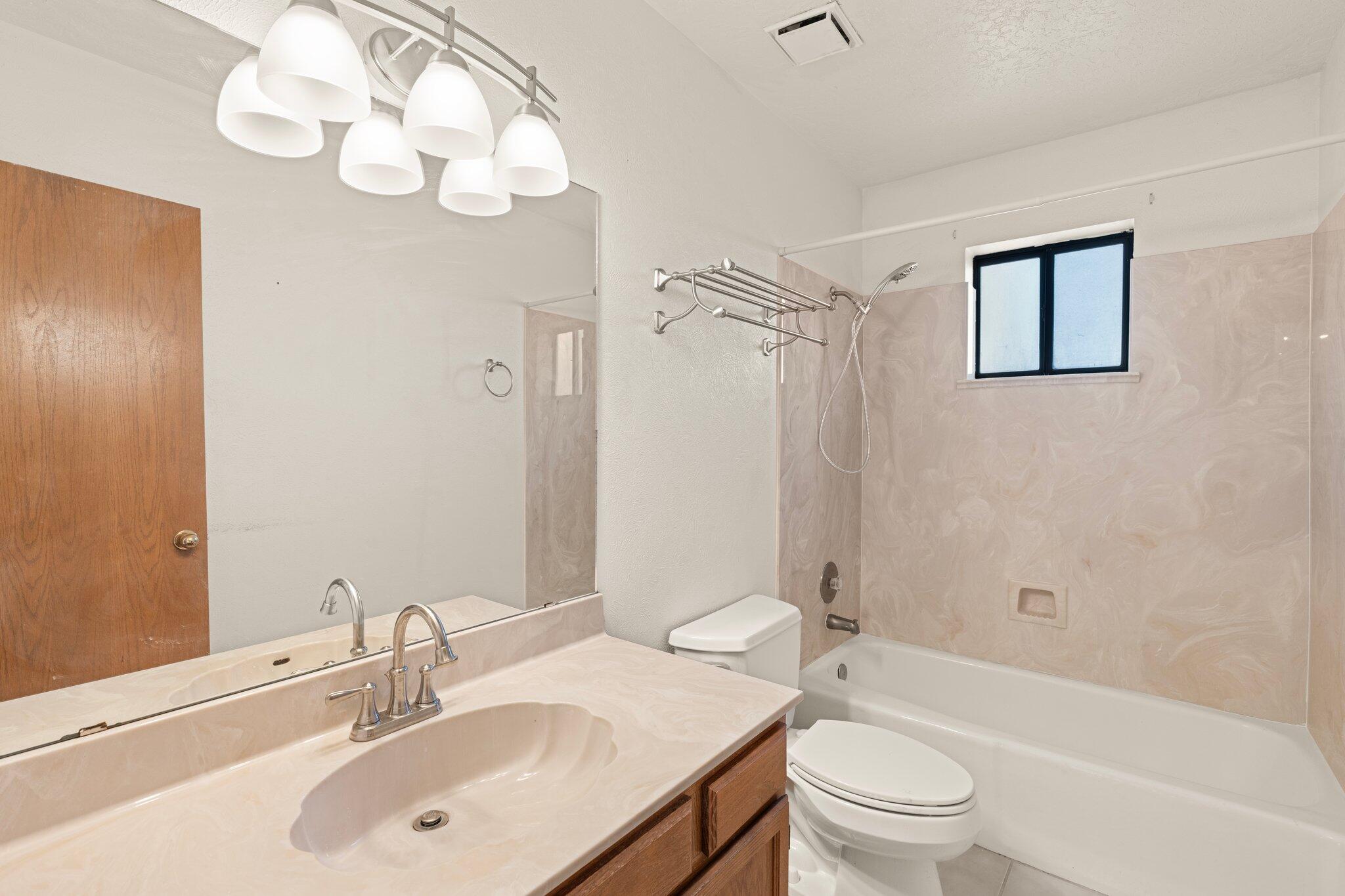 2777 Manitou Springs Drive SE