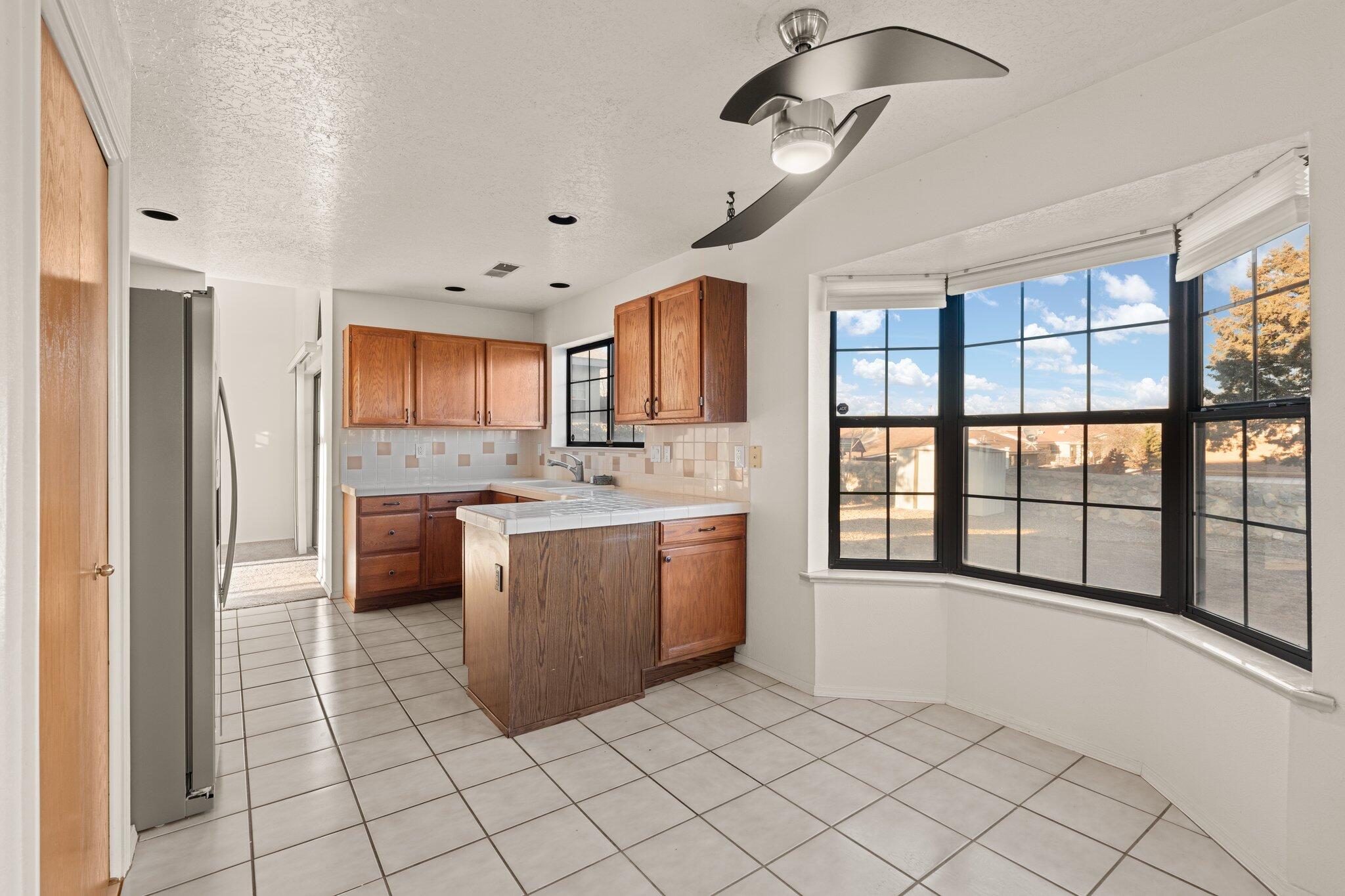 2777 Manitou Springs Drive SE